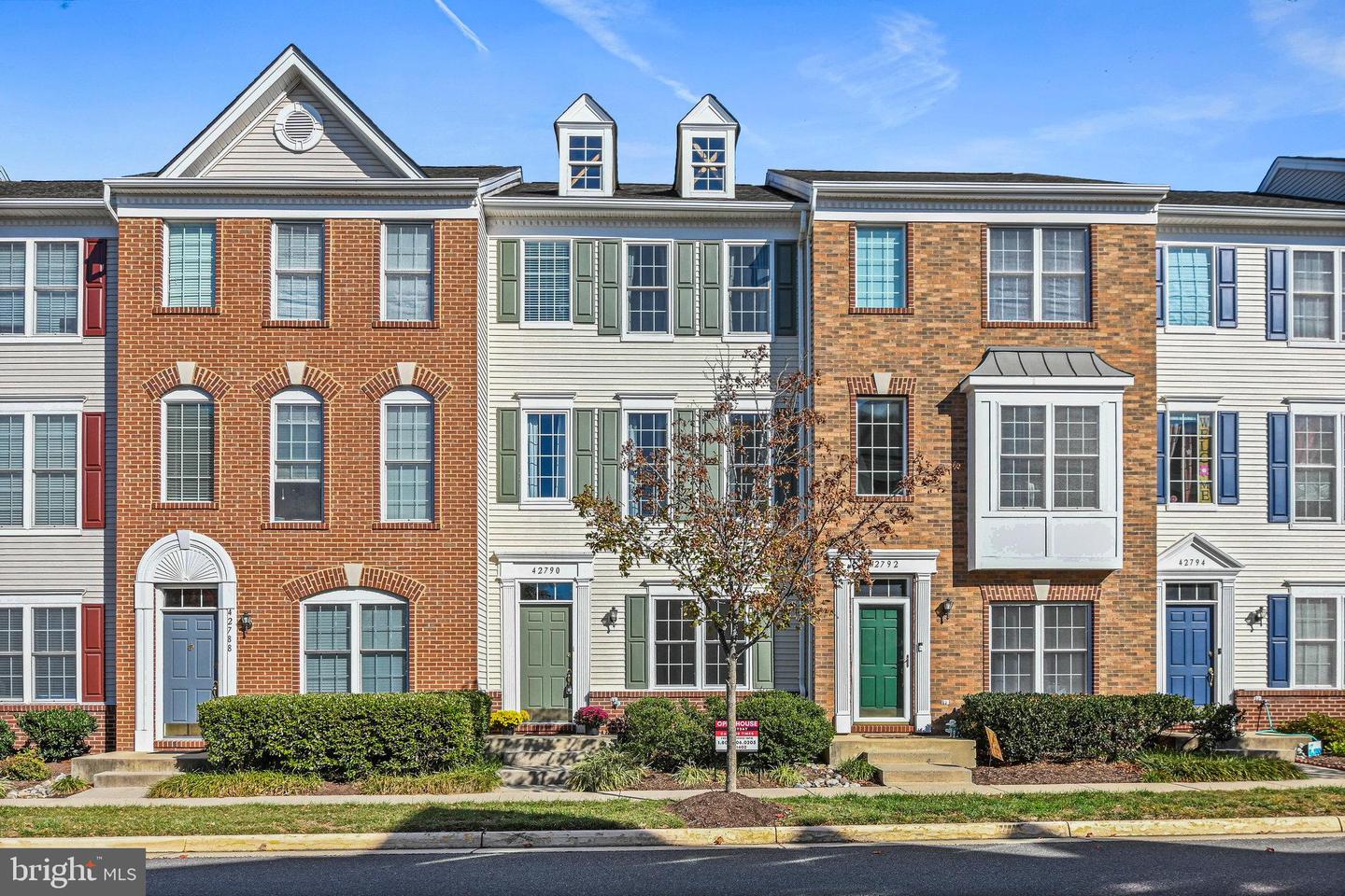 42790 SYKES TER, CHANTILLY, Virginia 20152, 4 Bedrooms Bedrooms, ,2 BathroomsBathrooms,Residential,For sale,42790 SYKES TER,VALO2108412 MLS # VALO2108412 42790 SYKES TER, CHANTILLY, Virginia 20152, 4 Bedrooms Bedrooms, ,2 BathroomsBathrooms,Residential,For sale,42790 SYKES TER,VALO2108412 MLS # VALO2108412