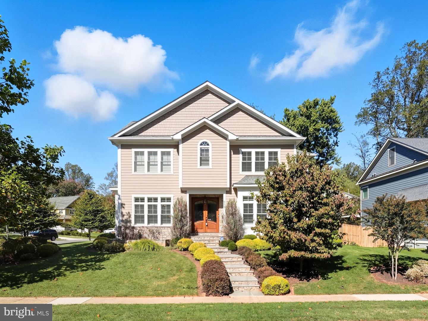 609 KINGSLEY RD SW, VIENNA, Virginia 22180, 7 Bedrooms Bedrooms, ,6 BathroomsBathrooms,Residential,For sale,609 KINGSLEY RD SW,VAFX2273262 MLS # VAFX2273262 609 KINGSLEY RD SW, VIENNA, Virginia 22180, 7 Bedrooms Bedrooms, ,6 BathroomsBathrooms,Residential,For sale,609 KINGSLEY RD SW,VAFX2273262 MLS # VAFX2273262