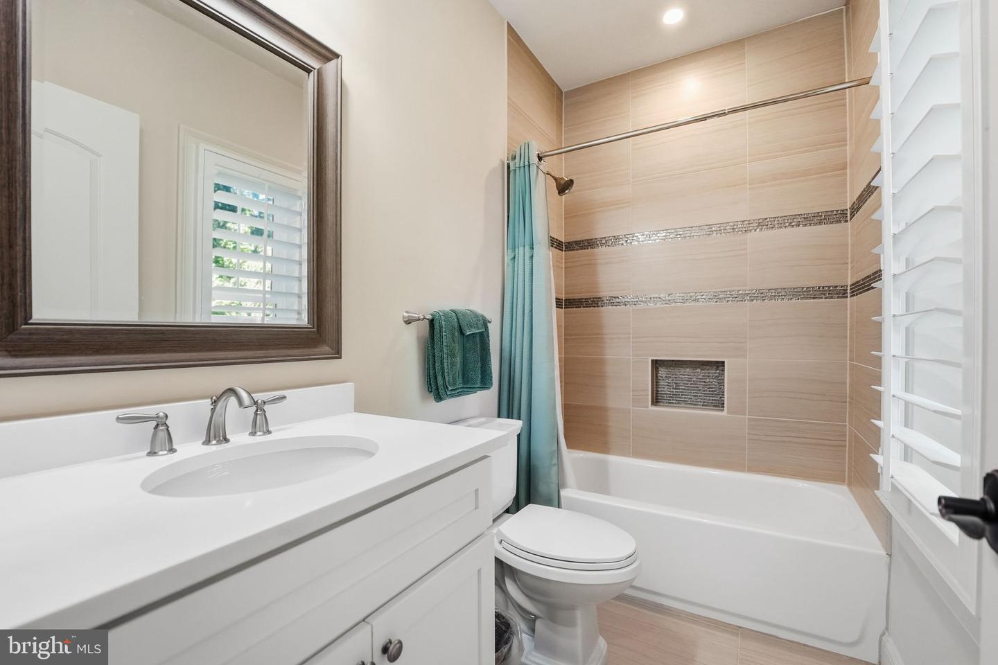 609 KINGSLEY RD SW, VIENNA, Virginia 22180, 7 Bedrooms Bedrooms, ,6 BathroomsBathrooms,Residential,For sale,609 KINGSLEY RD SW,VAFX2273262 MLS # VAFX2273262 609 KINGSLEY RD SW, VIENNA, Virginia 22180, 7 Bedrooms Bedrooms, ,6 BathroomsBathrooms,Residential,For sale,609 KINGSLEY RD SW,VAFX2273262 MLS # VAFX2273262