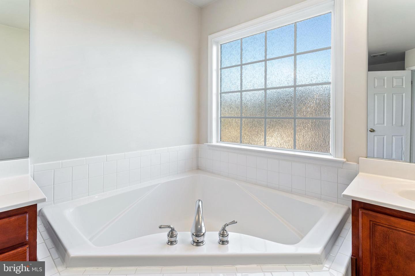 200 REGATTA LN, STAFFORD, Virginia 22554, 2 Bedrooms Bedrooms, ,3 BathroomsBathrooms,Residential,For sale,200 REGATTA LN,VAST2043396 MLS # VAST2043396 200 REGATTA LN, STAFFORD, Virginia 22554, 2 Bedrooms Bedrooms, ,3 BathroomsBathrooms,Residential,For sale,200 REGATTA LN,VAST2043396 MLS # VAST2043396