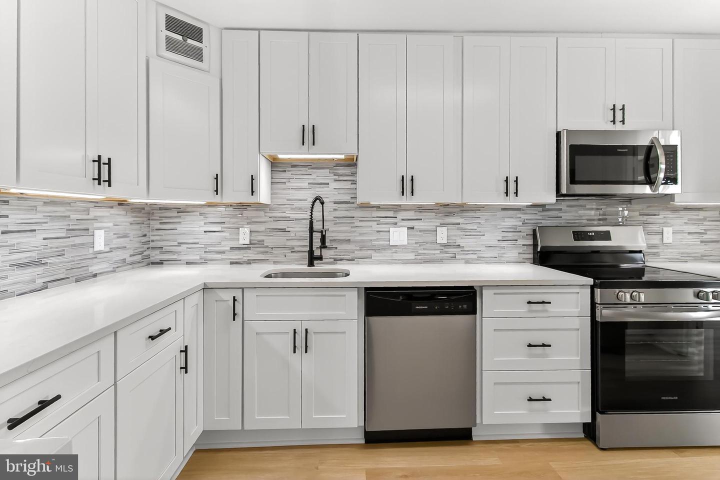 205 YOAKUM PKWY #1509, ALEXANDRIA, Virginia 22304, 2 Bedrooms Bedrooms, ,2 BathroomsBathrooms,Residential,For sale,205 YOAKUM PKWY #1509,VAAX2050726 MLS # VAAX2050726 205 YOAKUM PKWY #1509, ALEXANDRIA, Virginia 22304, 2 Bedrooms Bedrooms, ,2 BathroomsBathrooms,Residential,For sale,205 YOAKUM PKWY #1509,VAAX2050726 MLS # VAAX2050726