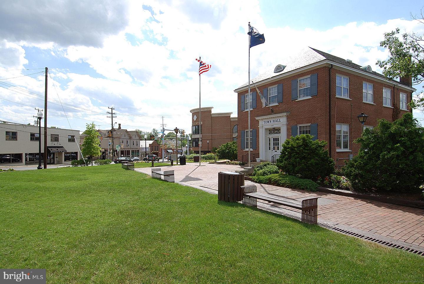 563 FLORIDA AVE #102, HERNDON, Virginia 20170, 3 Bedrooms Bedrooms, ,2 BathroomsBathrooms,Residential,For sale,563 FLORIDA AVE #102,VAFX2273936 MLS # VAFX2273936 563 FLORIDA AVE #102, HERNDON, Virginia 20170, 3 Bedrooms Bedrooms, ,2 BathroomsBathrooms,Residential,For sale,563 FLORIDA AVE #102,VAFX2273936 MLS # VAFX2273936