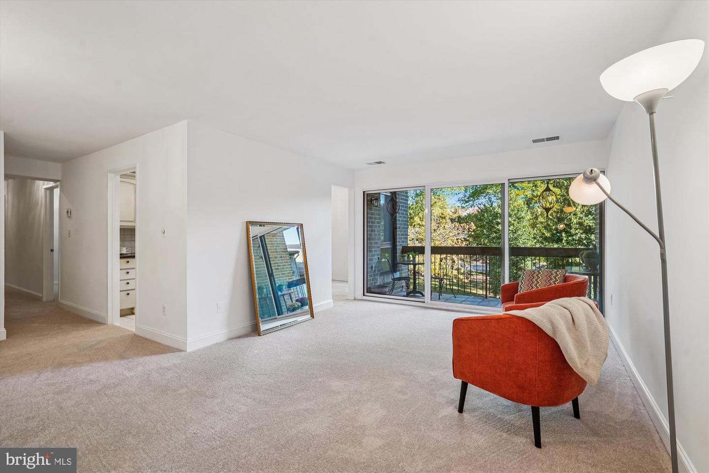 563 FLORIDA AVE #102, HERNDON, Virginia 20170, 3 Bedrooms Bedrooms, ,2 BathroomsBathrooms,Residential,For sale,563 FLORIDA AVE #102,VAFX2273936 MLS # VAFX2273936 563 FLORIDA AVE #102, HERNDON, Virginia 20170, 3 Bedrooms Bedrooms, ,2 BathroomsBathrooms,Residential,For sale,563 FLORIDA AVE #102,VAFX2273936 MLS # VAFX2273936