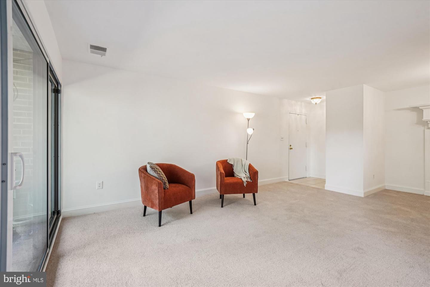 563 FLORIDA AVE #102, HERNDON, Virginia 20170, 3 Bedrooms Bedrooms, ,2 BathroomsBathrooms,Residential,For sale,563 FLORIDA AVE #102,VAFX2273936 MLS # VAFX2273936 563 FLORIDA AVE #102, HERNDON, Virginia 20170, 3 Bedrooms Bedrooms, ,2 BathroomsBathrooms,Residential,For sale,563 FLORIDA AVE #102,VAFX2273936 MLS # VAFX2273936