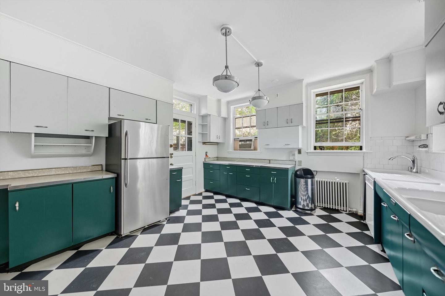 3013 Q ST NW, WASHINGTON, District Of Columbia 20007, 7 Bedrooms Bedrooms, ,6 BathroomsBathrooms,Residential,For sale,3013 Q ST NW,DCDC2226728 MLS # DCDC2226728