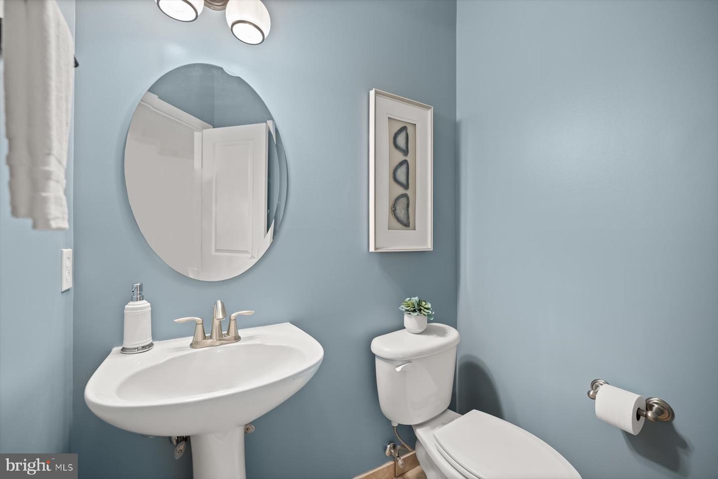 2227 12TH CT N, ARLINGTON, Virginia 22201, 4 Bedrooms Bedrooms, 13 Rooms Rooms,2 BathroomsBathrooms,Residential,For sale,2227 12TH CT N,VAAR2064838 MLS # VAAR2064838 2227 12TH CT N, ARLINGTON, Virginia 22201, 4 Bedrooms Bedrooms, 13 Rooms Rooms,2 BathroomsBathrooms,Residential,For sale,2227 12TH CT N,VAAR2064838 MLS # VAAR2064838