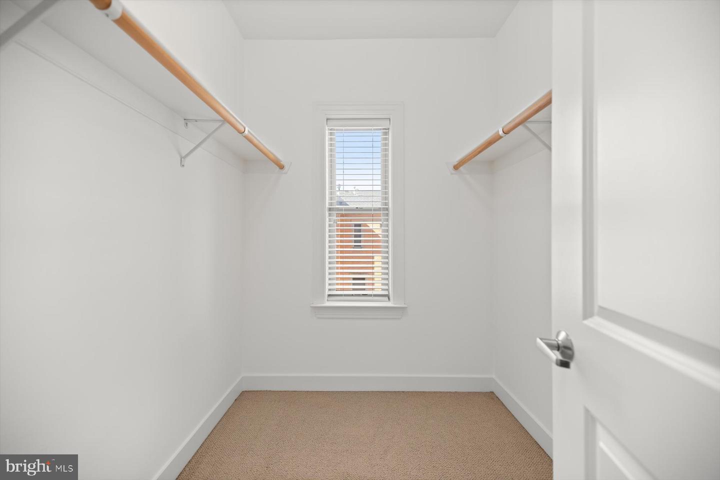 2227 12TH CT N, ARLINGTON, Virginia 22201, 4 Bedrooms Bedrooms, 13 Rooms Rooms,2 BathroomsBathrooms,Residential,For sale,2227 12TH CT N,VAAR2064838 MLS # VAAR2064838 2227 12TH CT N, ARLINGTON, Virginia 22201, 4 Bedrooms Bedrooms, 13 Rooms Rooms,2 BathroomsBathrooms,Residential,For sale,2227 12TH CT N,VAAR2064838 MLS # VAAR2064838