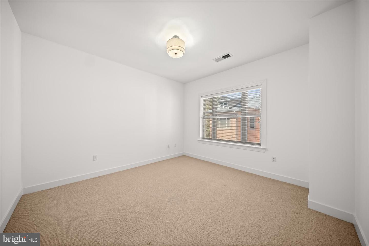 2227 12TH CT N, ARLINGTON, Virginia 22201, 4 Bedrooms Bedrooms, 13 Rooms Rooms,2 BathroomsBathrooms,Residential,For sale,2227 12TH CT N,VAAR2064838 MLS # VAAR2064838 2227 12TH CT N, ARLINGTON, Virginia 22201, 4 Bedrooms Bedrooms, 13 Rooms Rooms,2 BathroomsBathrooms,Residential,For sale,2227 12TH CT N,VAAR2064838 MLS # VAAR2064838
