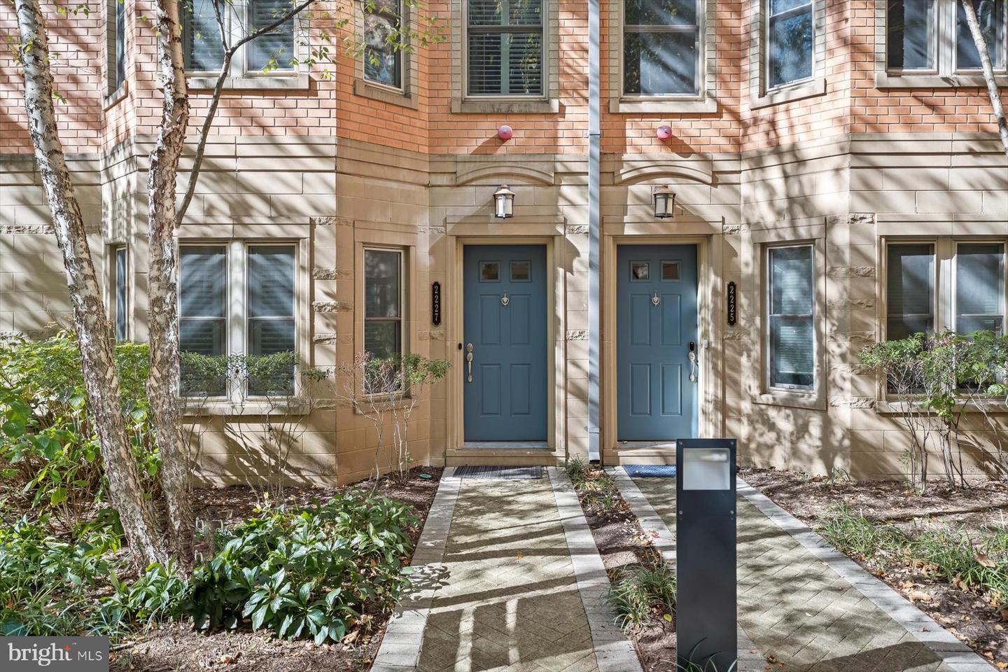 2227 12TH CT N, ARLINGTON, Virginia 22201, 4 Bedrooms Bedrooms, 13 Rooms Rooms,2 BathroomsBathrooms,Residential,For sale,2227 12TH CT N,VAAR2064838 MLS # VAAR2064838 2227 12TH CT N, ARLINGTON, Virginia 22201, 4 Bedrooms Bedrooms, 13 Rooms Rooms,2 BathroomsBathrooms,Residential,For sale,2227 12TH CT N,VAAR2064838 MLS # VAAR2064838