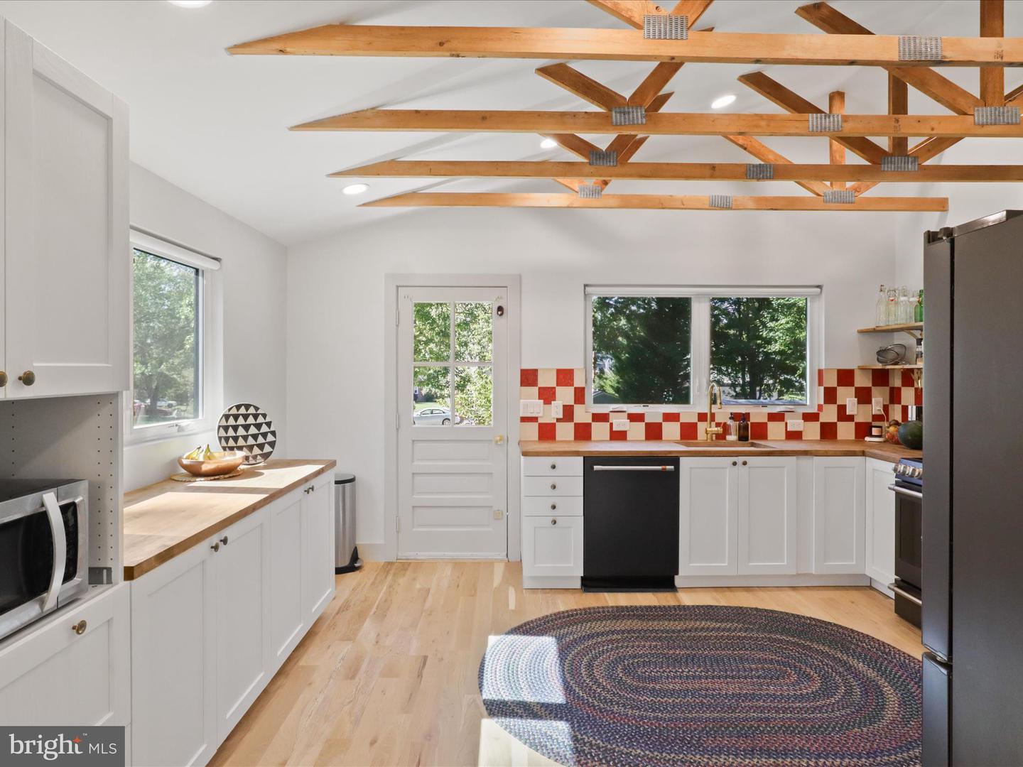 7324 ELMWOOD DR, FALLS CHURCH, Virginia 22042, 5 Bedrooms Bedrooms, 14 Rooms Rooms,2 BathroomsBathrooms,Residential,For sale,7324 ELMWOOD DR,VAFX2274258 MLS # VAFX2274258 7324 ELMWOOD DR, FALLS CHURCH, Virginia 22042, 5 Bedrooms Bedrooms, 14 Rooms Rooms,2 BathroomsBathrooms,Residential,For sale,7324 ELMWOOD DR,VAFX2274258 MLS # VAFX2274258