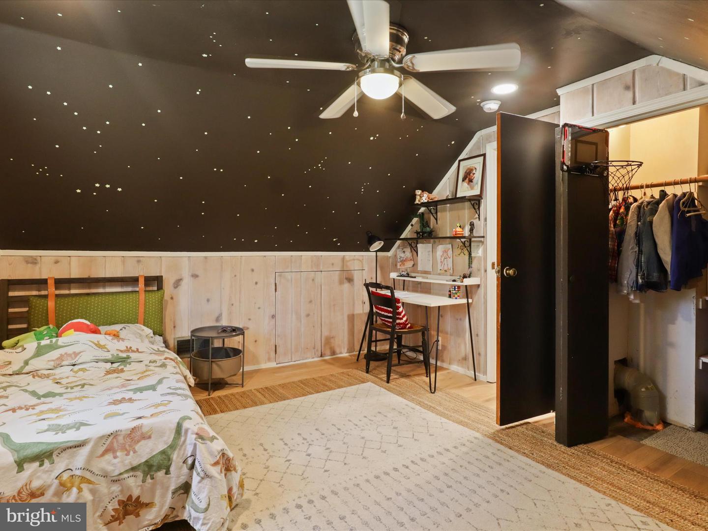 7324 ELMWOOD DR, FALLS CHURCH, Virginia 22042, 5 Bedrooms Bedrooms, 14 Rooms Rooms,2 BathroomsBathrooms,Residential,For sale,7324 ELMWOOD DR,VAFX2274258 MLS # VAFX2274258 7324 ELMWOOD DR, FALLS CHURCH, Virginia 22042, 5 Bedrooms Bedrooms, 14 Rooms Rooms,2 BathroomsBathrooms,Residential,For sale,7324 ELMWOOD DR,VAFX2274258 MLS # VAFX2274258