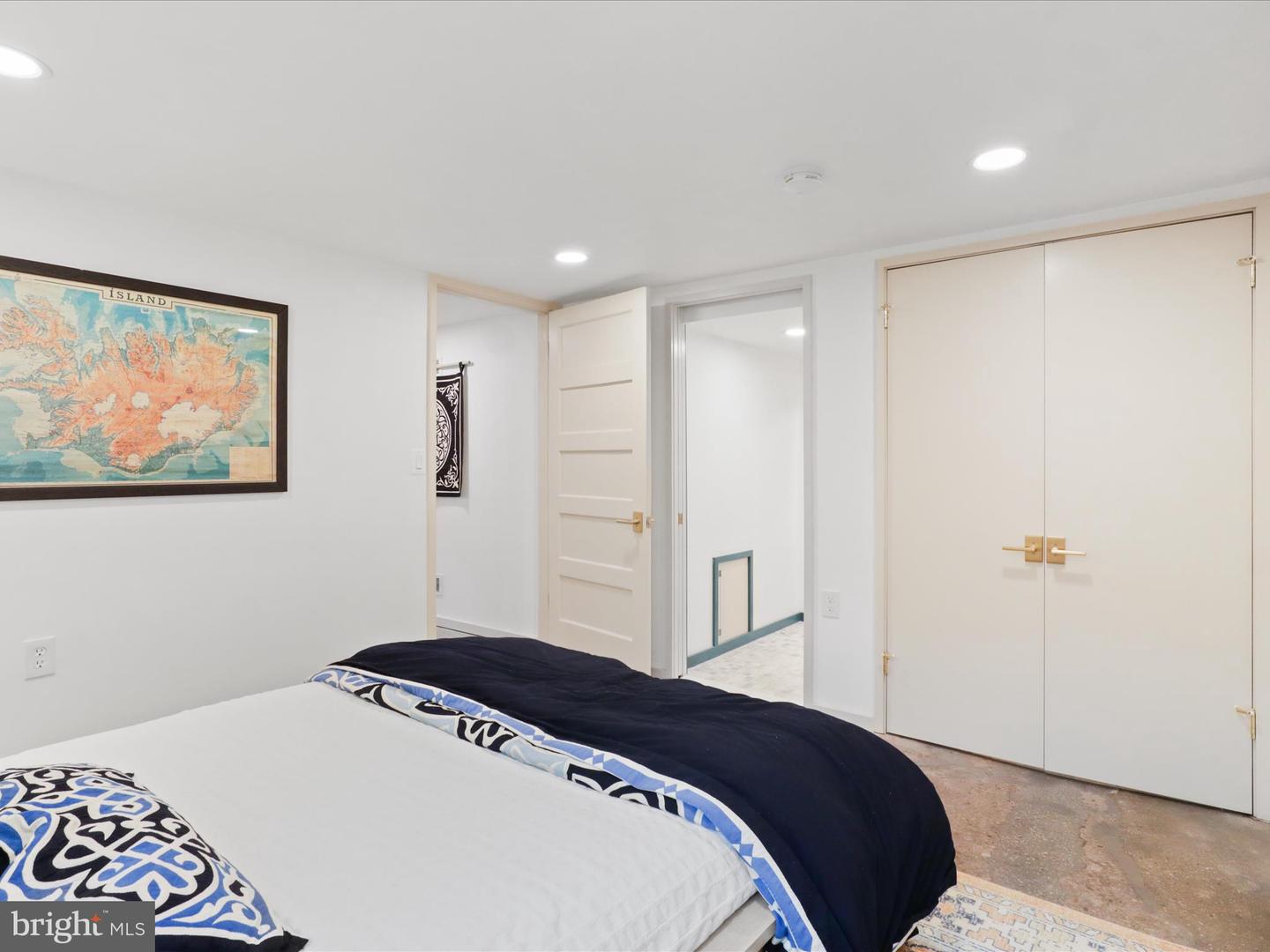 7324 ELMWOOD DR, FALLS CHURCH, Virginia 22042, 5 Bedrooms Bedrooms, 14 Rooms Rooms,2 BathroomsBathrooms,Residential,For sale,7324 ELMWOOD DR,VAFX2274258 MLS # VAFX2274258 7324 ELMWOOD DR, FALLS CHURCH, Virginia 22042, 5 Bedrooms Bedrooms, 14 Rooms Rooms,2 BathroomsBathrooms,Residential,For sale,7324 ELMWOOD DR,VAFX2274258 MLS # VAFX2274258