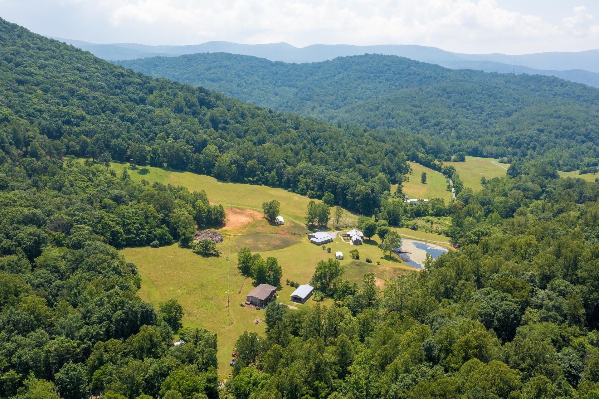 554 HARRIS COVE LN, ELKTON, Virginia 22827, 3 Bedrooms Bedrooms, ,2 BathroomsBathrooms,Residential,554 HARRIS COVE LN,666253 MLS # 666253 554 HARRIS COVE LN, ELKTON, Virginia 22827, 3 Bedrooms Bedrooms, ,2 BathroomsBathrooms,Residential,554 HARRIS COVE LN,666253 MLS # 666253