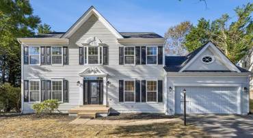 3 DEVONSHIRE LN, STAFFORD, Virginia 22554, 4 Bedrooms Bedrooms, ,3 BathroomsBathrooms,Residential,For sale,3 DEVONSHIRE LN,VAST2043532 MLS # VAST2043532