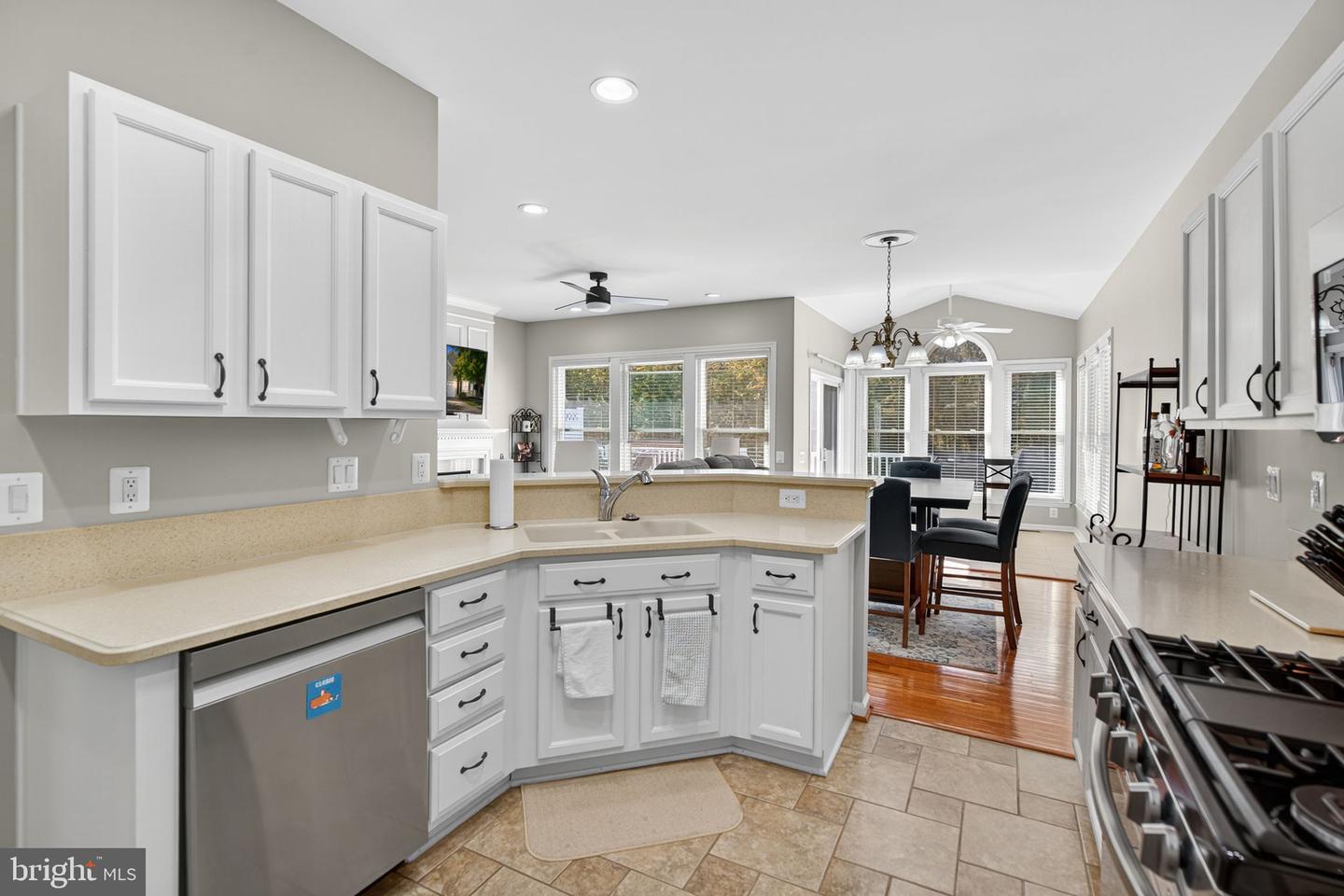 19 HANOVER CT, FREDERICKSBURG, Virginia 22406, 3 Bedrooms Bedrooms, ,3 BathroomsBathrooms,Residential,For sale,19 HANOVER CT,VAST2043540 MLS # VAST2043540 19 HANOVER CT, FREDERICKSBURG, Virginia 22406, 3 Bedrooms Bedrooms, ,3 BathroomsBathrooms,Residential,For sale,19 HANOVER CT,VAST2043540 MLS # VAST2043540