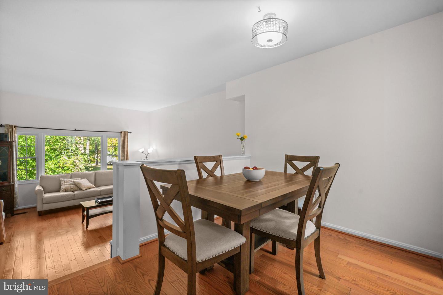 5824 REXFORD DR #731, SPRINGFIELD, Virginia 22152, 2 Bedrooms Bedrooms, ,1 BathroomBathrooms,Residential,For sale,5824 REXFORD DR #731,VAFX2274446 MLS # VAFX2274446 5824 REXFORD DR #731, SPRINGFIELD, Virginia 22152, 2 Bedrooms Bedrooms, ,1 BathroomBathrooms,Residential,For sale,5824 REXFORD DR #731,VAFX2274446 MLS # VAFX2274446