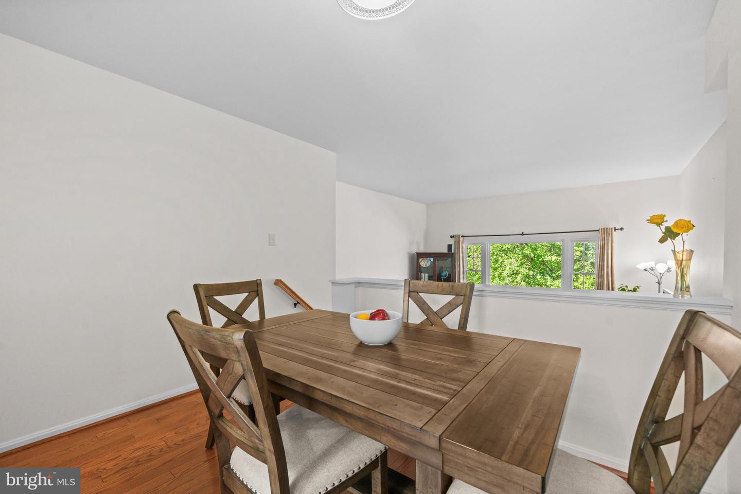 5824 REXFORD DR #731, SPRINGFIELD, Virginia 22152, 2 Bedrooms Bedrooms, ,1 BathroomBathrooms,Residential,For sale,5824 REXFORD DR #731,VAFX2274446 MLS # VAFX2274446 5824 REXFORD DR #731, SPRINGFIELD, Virginia 22152, 2 Bedrooms Bedrooms, ,1 BathroomBathrooms,Residential,For sale,5824 REXFORD DR #731,VAFX2274446 MLS # VAFX2274446