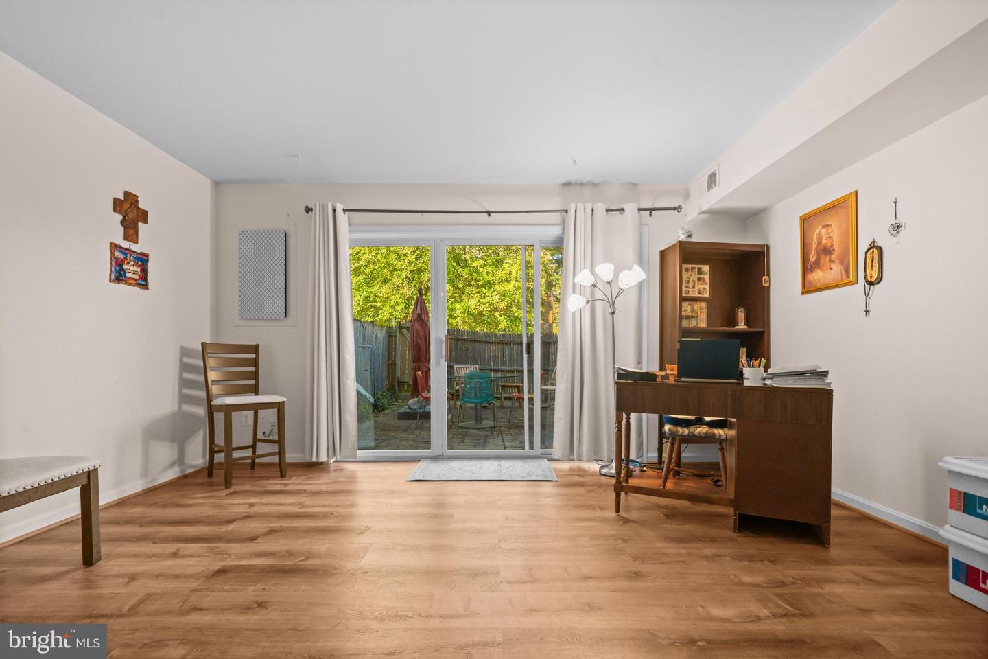 5824 REXFORD DR #731, SPRINGFIELD, Virginia 22152, 2 Bedrooms Bedrooms, ,1 BathroomBathrooms,Residential,For sale,5824 REXFORD DR #731,VAFX2274446 MLS # VAFX2274446 5824 REXFORD DR #731, SPRINGFIELD, Virginia 22152, 2 Bedrooms Bedrooms, ,1 BathroomBathrooms,Residential,For sale,5824 REXFORD DR #731,VAFX2274446 MLS # VAFX2274446