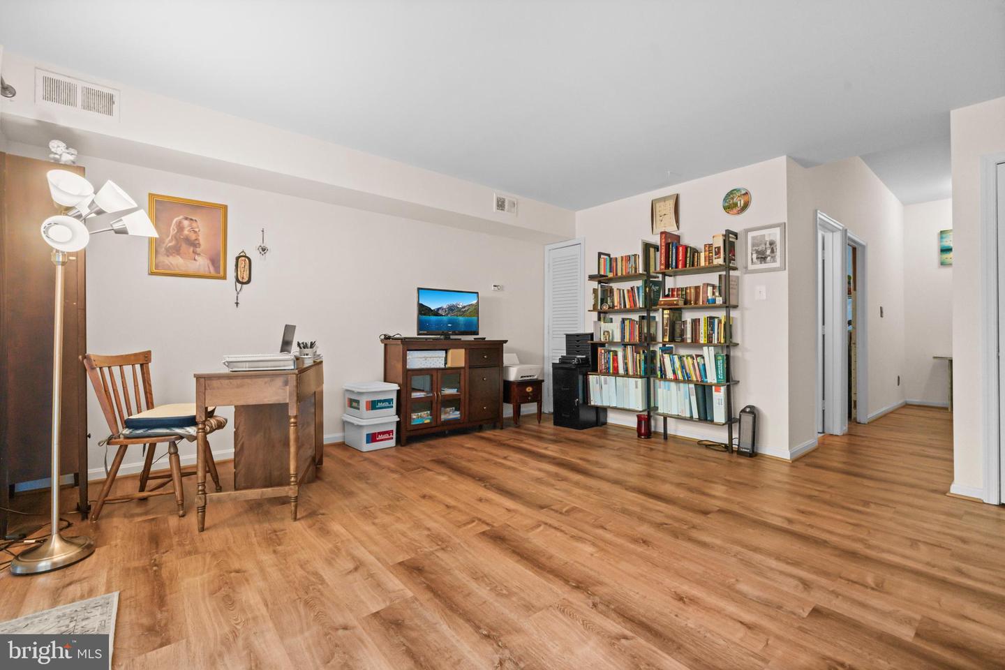 5824 REXFORD DR #731, SPRINGFIELD, Virginia 22152, 2 Bedrooms Bedrooms, ,1 BathroomBathrooms,Residential,For sale,5824 REXFORD DR #731,VAFX2274446 MLS # VAFX2274446 5824 REXFORD DR #731, SPRINGFIELD, Virginia 22152, 2 Bedrooms Bedrooms, ,1 BathroomBathrooms,Residential,For sale,5824 REXFORD DR #731,VAFX2274446 MLS # VAFX2274446