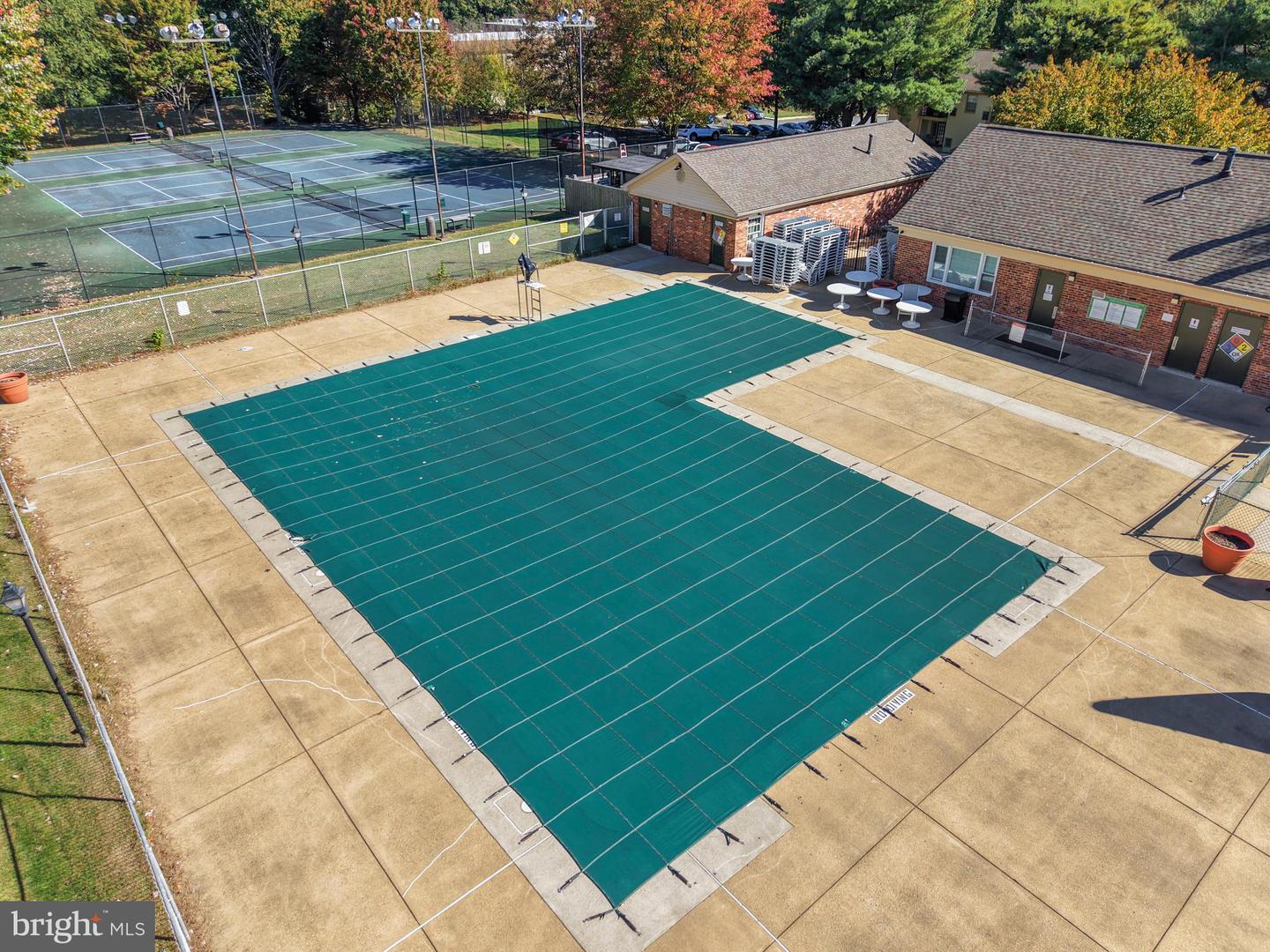 5824 REXFORD DR #731, SPRINGFIELD, Virginia 22152, 2 Bedrooms Bedrooms, ,1 BathroomBathrooms,Residential,For sale,5824 REXFORD DR #731,VAFX2274446 MLS # VAFX2274446 5824 REXFORD DR #731, SPRINGFIELD, Virginia 22152, 2 Bedrooms Bedrooms, ,1 BathroomBathrooms,Residential,For sale,5824 REXFORD DR #731,VAFX2274446 MLS # VAFX2274446