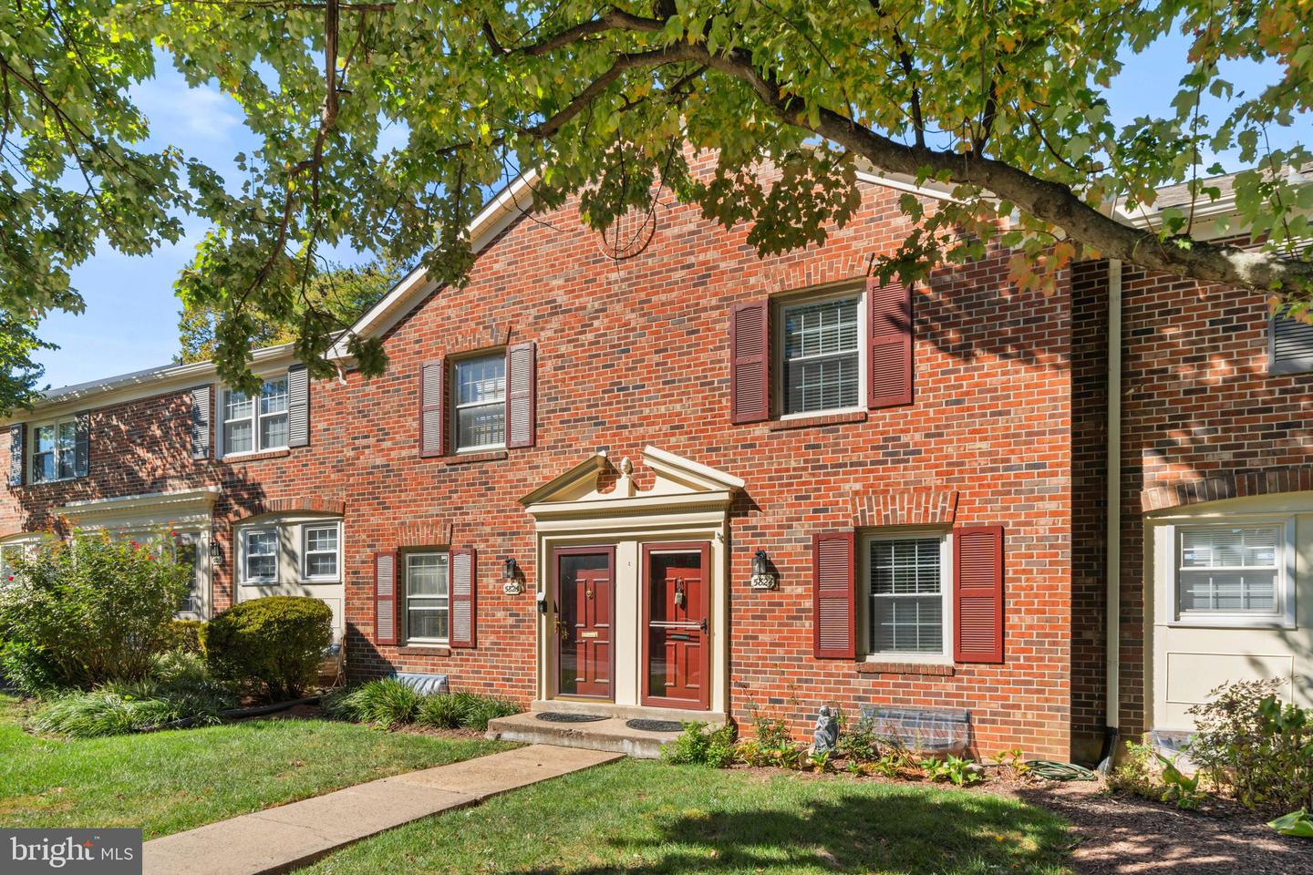 5824 REXFORD DR #731, SPRINGFIELD, Virginia 22152, 2 Bedrooms Bedrooms, ,1 BathroomBathrooms,Residential,For sale,5824 REXFORD DR #731,VAFX2274446 MLS # VAFX2274446 5824 REXFORD DR #731, SPRINGFIELD, Virginia 22152, 2 Bedrooms Bedrooms, ,1 BathroomBathrooms,Residential,For sale,5824 REXFORD DR #731,VAFX2274446 MLS # VAFX2274446
