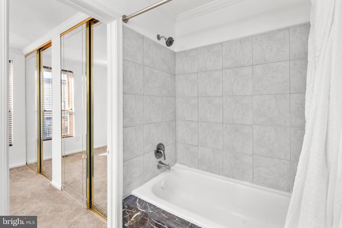 2811 31ST PL NE #2811, WASHINGTON, District Of Columbia 20018, 2 Bedrooms Bedrooms, ,2 BathroomsBathrooms,Residential,For sale,2811 31ST PL NE #2811,DCDC2227510 MLS # DCDC2227510 2811 31ST PL NE #2811, WASHINGTON, District Of Columbia 20018, 2 Bedrooms Bedrooms, ,2 BathroomsBathrooms,Residential,For sale,2811 31ST PL NE #2811,DCDC2227510 MLS # DCDC2227510
