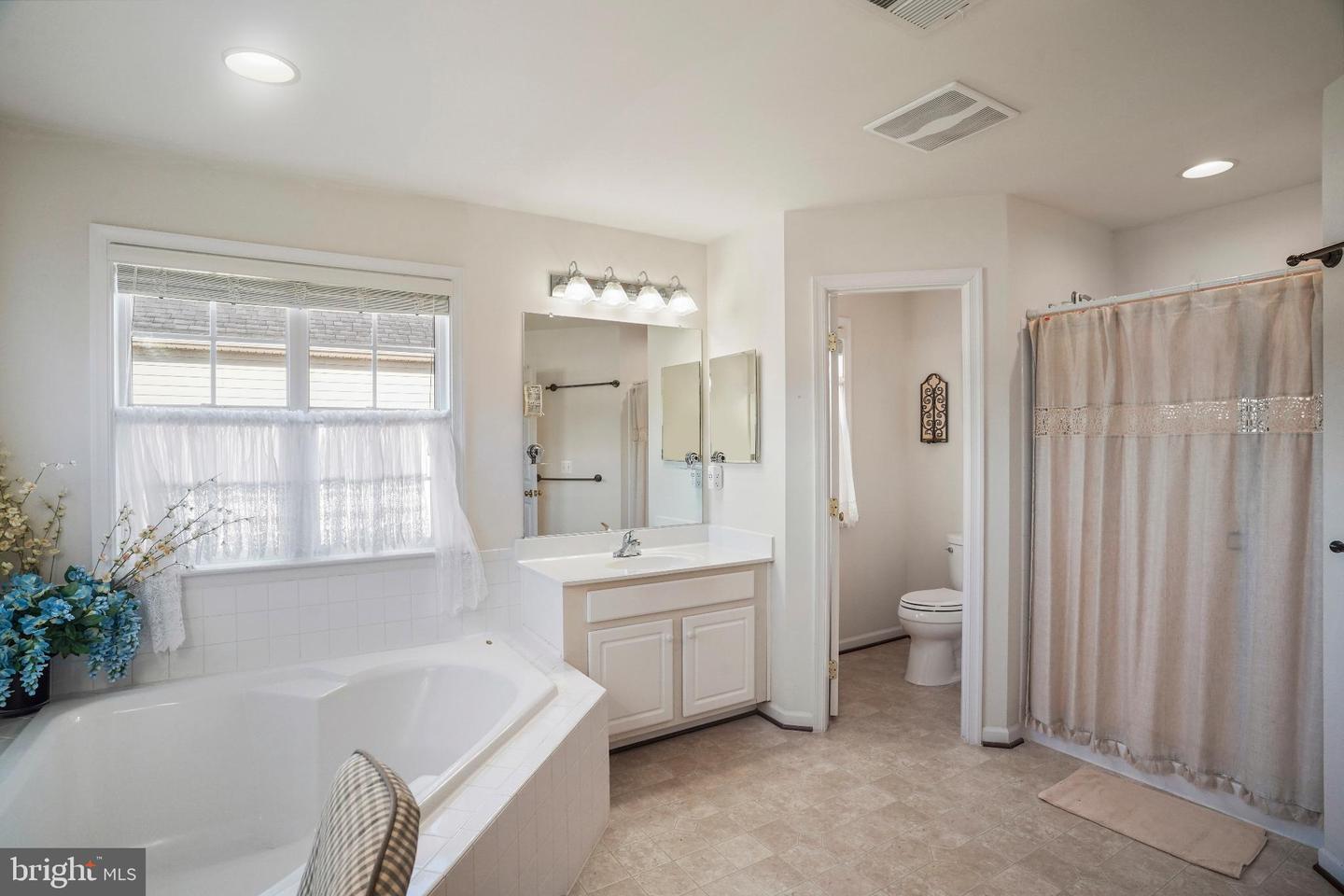 15508 KELLEY FARM CT, WOODBRIDGE, Virginia 22193, 4 Bedrooms Bedrooms, 8 Rooms Rooms,3 BathroomsBathrooms,Residential,For sale,15508 KELLEY FARM CT,VAPW2106116 MLS # VAPW2106116 15508 KELLEY FARM CT, WOODBRIDGE, Virginia 22193, 4 Bedrooms Bedrooms, 8 Rooms Rooms,3 BathroomsBathrooms,Residential,For sale,15508 KELLEY FARM CT,VAPW2106116 MLS # VAPW2106116