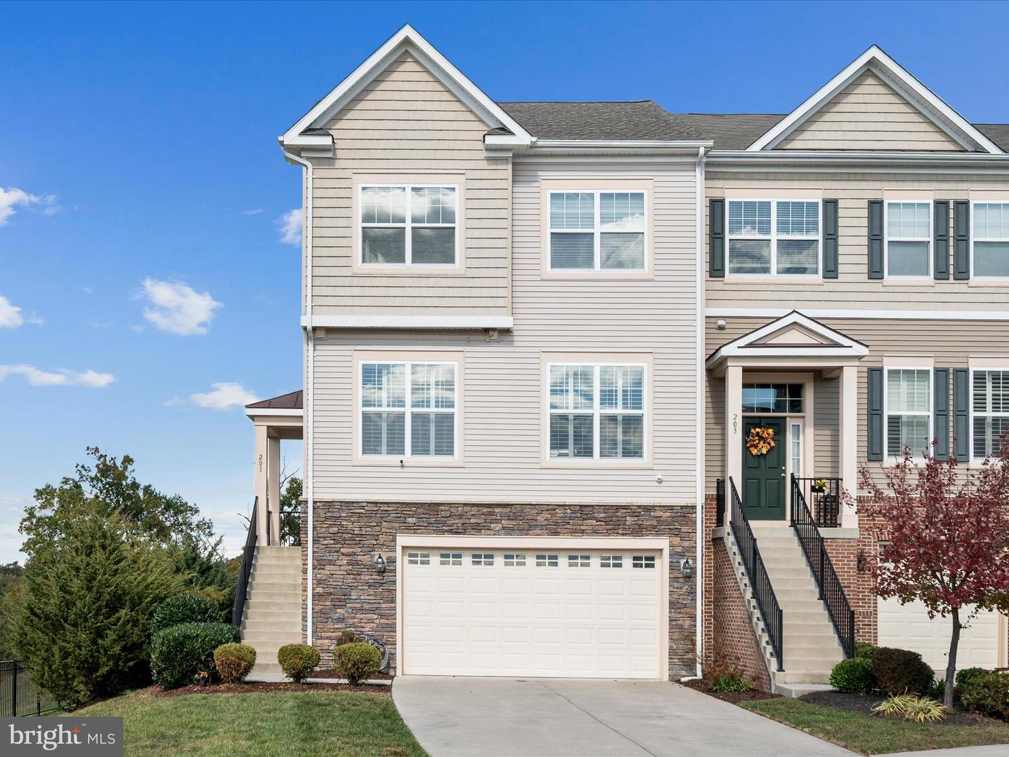 201 COBBLE STONE DR, WINCHESTER, Virginia 22602, 3 Bedrooms Bedrooms, ,3 BathroomsBathrooms,Residential,For sale,201 COBBLE STONE DR,VAFV2037486 MLS # VAFV2037486 201 COBBLE STONE DR, WINCHESTER, Virginia 22602, 3 Bedrooms Bedrooms, ,3 BathroomsBathrooms,Residential,For sale,201 COBBLE STONE DR,VAFV2037486 MLS # VAFV2037486