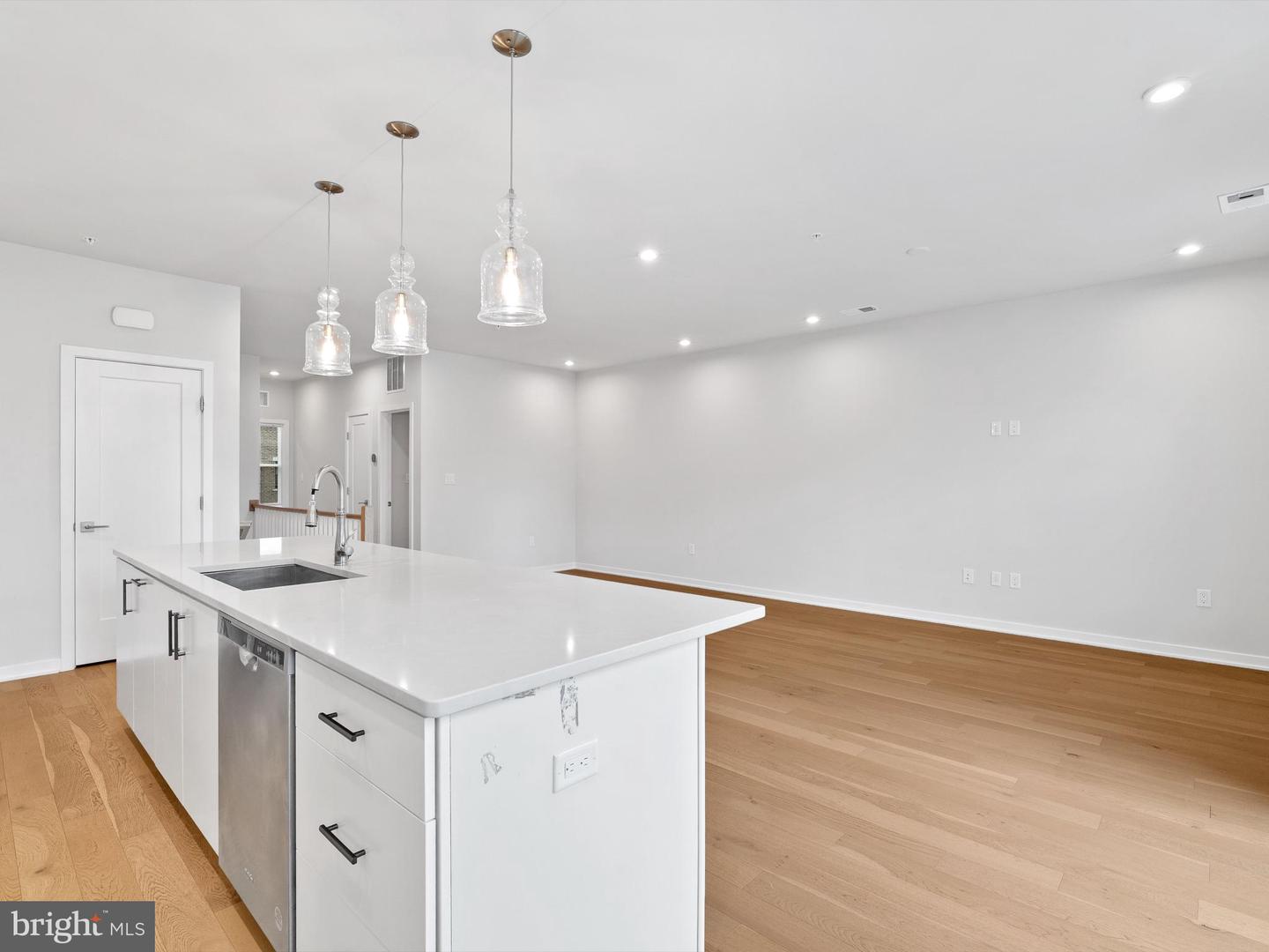 7465 BACKETT WOOD TER #1215, MCLEAN, Virginia 22102, 2 Bedrooms Bedrooms, 5 Rooms Rooms,2 BathroomsBathrooms,Residential,For sale,7465 BACKETT WOOD TER #1215,VAFX2275064 MLS # VAFX2275064 7465 BACKETT WOOD TER #1215, MCLEAN, Virginia 22102, 2 Bedrooms Bedrooms, 5 Rooms Rooms,2 BathroomsBathrooms,Residential,For sale,7465 BACKETT WOOD TER #1215,VAFX2275064 MLS # VAFX2275064