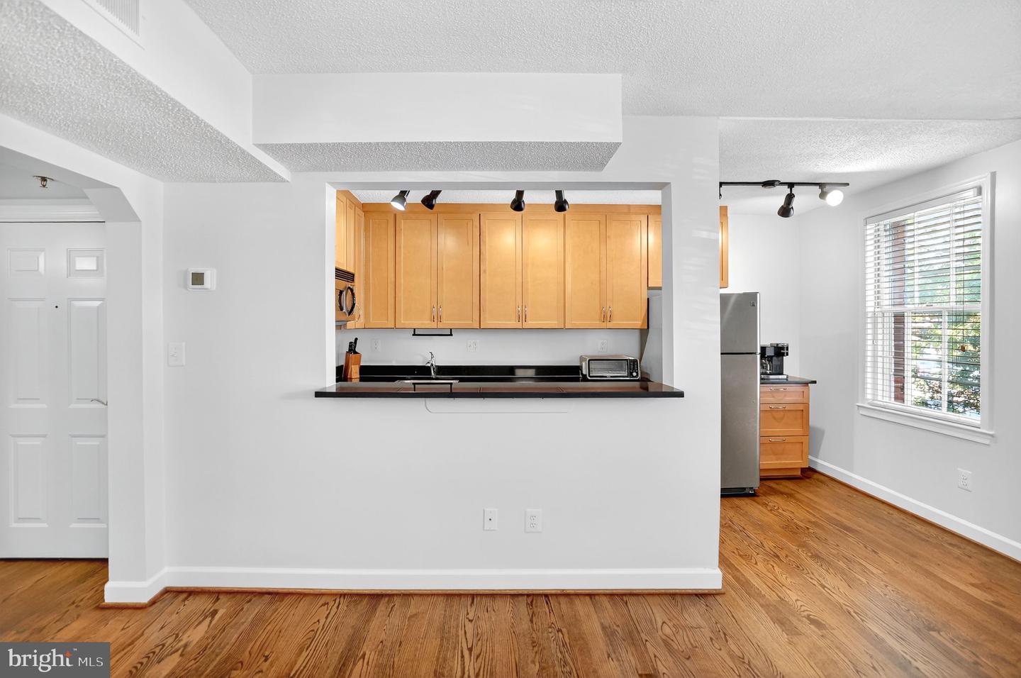 500 N BASHFORD LN #3321, ALEXANDRIA, Virginia 22314, 1 Bedroom Bedrooms, ,1 BathroomBathrooms,Residential,For sale,500 N BASHFORD LN #3321,VAAX2051024 MLS # VAAX2051024 500 N BASHFORD LN #3321, ALEXANDRIA, Virginia 22314, 1 Bedroom Bedrooms, ,1 BathroomBathrooms,Residential,For sale,500 N BASHFORD LN #3321,VAAX2051024 MLS # VAAX2051024