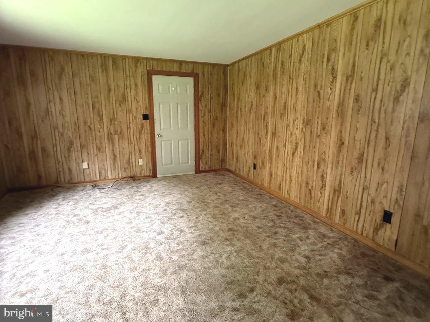 10621 CATHARPIN RD, SPOTSYLVANIA, Virginia 22551, 4 Bedrooms Bedrooms, ,1 BathroomBathrooms,Residential,For sale,10621 CATHARPIN RD,VASP2037058 MLS # VASP2037058