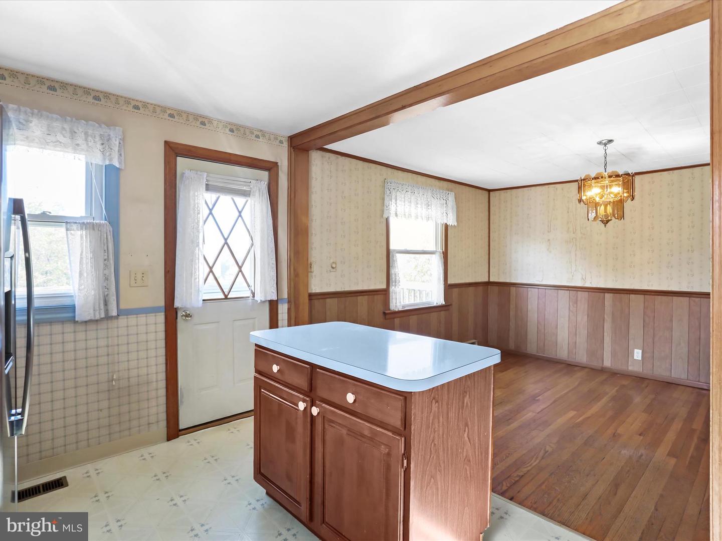 33 N BERLIN PIKE, LOVETTSVILLE, Virginia 20180, 4 Bedrooms Bedrooms, ,2 BathroomsBathrooms,Residential,For sale,33 N BERLIN PIKE,VALO2109332 MLS # VALO2109332 33 N BERLIN PIKE, LOVETTSVILLE, Virginia 20180, 4 Bedrooms Bedrooms, ,2 BathroomsBathrooms,Residential,For sale,33 N BERLIN PIKE,VALO2109332 MLS # VALO2109332