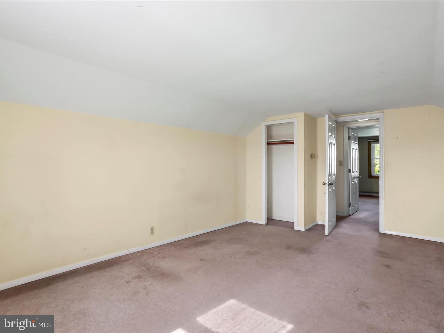33 N BERLIN PIKE, LOVETTSVILLE, Virginia 20180, 4 Bedrooms Bedrooms, ,2 BathroomsBathrooms,Residential,For sale,33 N BERLIN PIKE,VALO2109332 MLS # VALO2109332 33 N BERLIN PIKE, LOVETTSVILLE, Virginia 20180, 4 Bedrooms Bedrooms, ,2 BathroomsBathrooms,Residential,For sale,33 N BERLIN PIKE,VALO2109332 MLS # VALO2109332