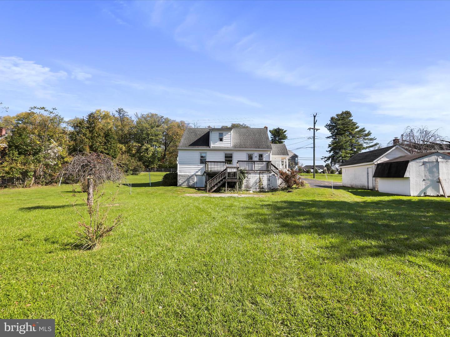 33 N BERLIN PIKE, LOVETTSVILLE, Virginia 20180, 4 Bedrooms Bedrooms, ,2 BathroomsBathrooms,Residential,For sale,33 N BERLIN PIKE,VALO2109332 MLS # VALO2109332 33 N BERLIN PIKE, LOVETTSVILLE, Virginia 20180, 4 Bedrooms Bedrooms, ,2 BathroomsBathrooms,Residential,For sale,33 N BERLIN PIKE,VALO2109332 MLS # VALO2109332
