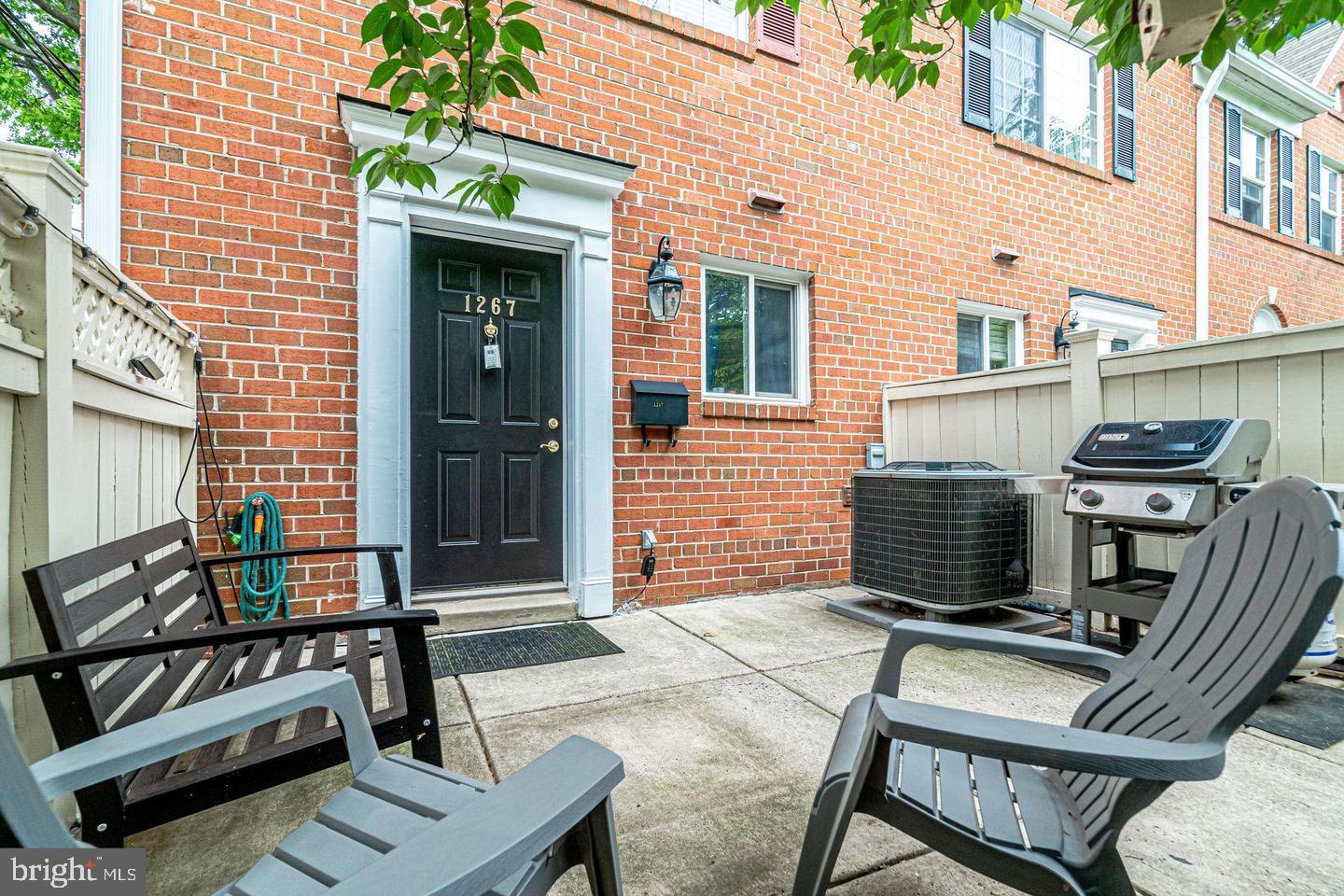 1267 N VAN DORN ST, ALEXANDRIA, Virginia 22304, 2 Bedrooms Bedrooms, ,1 BathroomBathrooms,Residential,For sale,1267 N VAN DORN ST,VAAX2051066 MLS # VAAX2051066 1267 N VAN DORN ST, ALEXANDRIA, Virginia 22304, 2 Bedrooms Bedrooms, ,1 BathroomBathrooms,Residential,For sale,1267 N VAN DORN ST,VAAX2051066 MLS # VAAX2051066