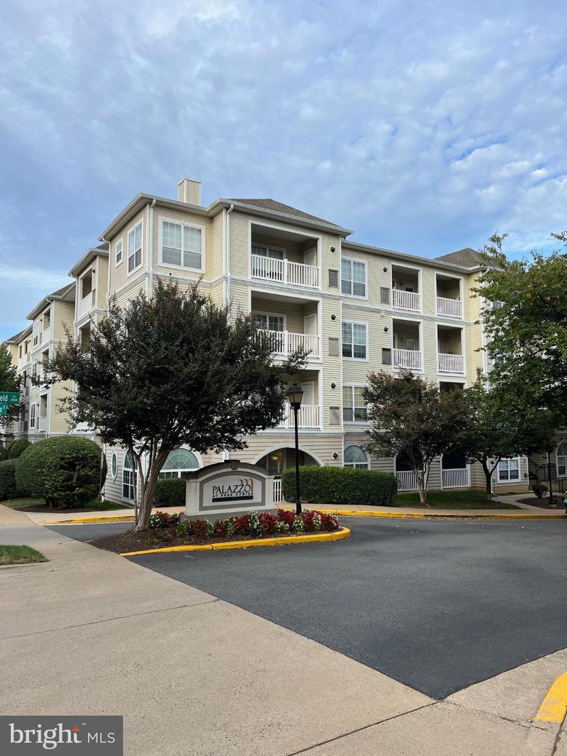 4551 STRUTFIELD LN #4337, ALEXANDRIA, Virginia 22311, 2 Bedrooms Bedrooms, ,1 BathroomBathrooms,Residential,For sale,4551 STRUTFIELD LN #4337,VAAX2051082 MLS # VAAX2051082 4551 STRUTFIELD LN #4337, ALEXANDRIA, Virginia 22311, 2 Bedrooms Bedrooms, ,1 BathroomBathrooms,Residential,For sale,4551 STRUTFIELD LN #4337,VAAX2051082 MLS # VAAX2051082