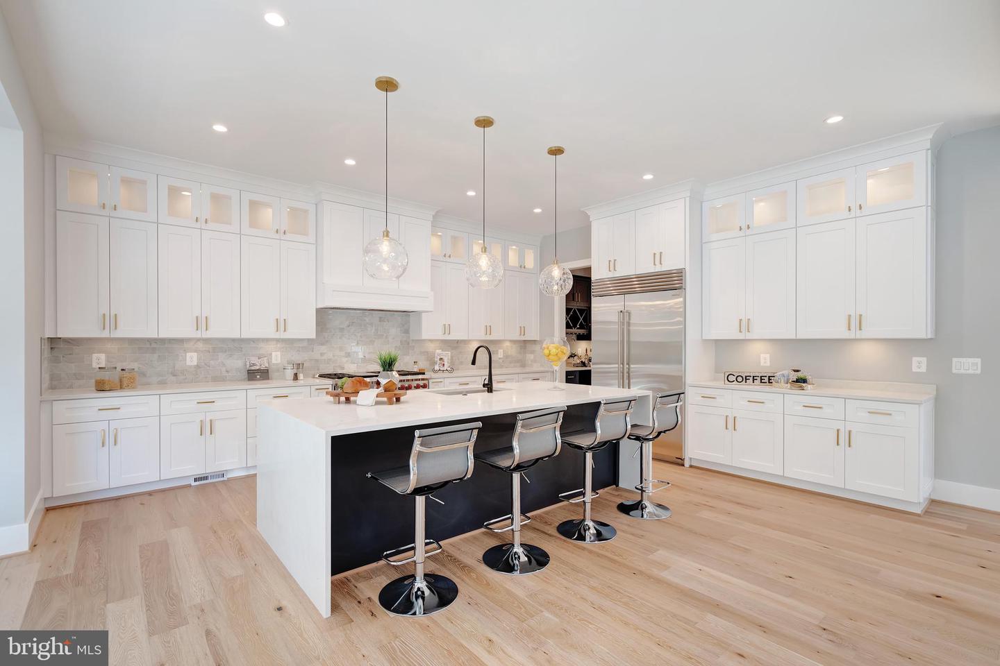2118 GREENWICH ST, FALLS CHURCH, Virginia 22043, 7 Bedrooms Bedrooms, ,7 BathroomsBathrooms,Residential,For sale,2118 GREENWICH ST,VAFX2275524 MLS # VAFX2275524 2118 GREENWICH ST, FALLS CHURCH, Virginia 22043, 7 Bedrooms Bedrooms, ,7 BathroomsBathrooms,Residential,For sale,2118 GREENWICH ST,VAFX2275524 MLS # VAFX2275524