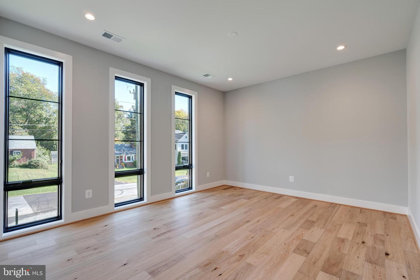 2118 GREENWICH ST, FALLS CHURCH, Virginia 22043, 7 Bedrooms Bedrooms, ,7 BathroomsBathrooms,Residential,For sale,2118 GREENWICH ST,VAFX2275524 MLS # VAFX2275524 2118 GREENWICH ST, FALLS CHURCH, Virginia 22043, 7 Bedrooms Bedrooms, ,7 BathroomsBathrooms,Residential,For sale,2118 GREENWICH ST,VAFX2275524 MLS # VAFX2275524