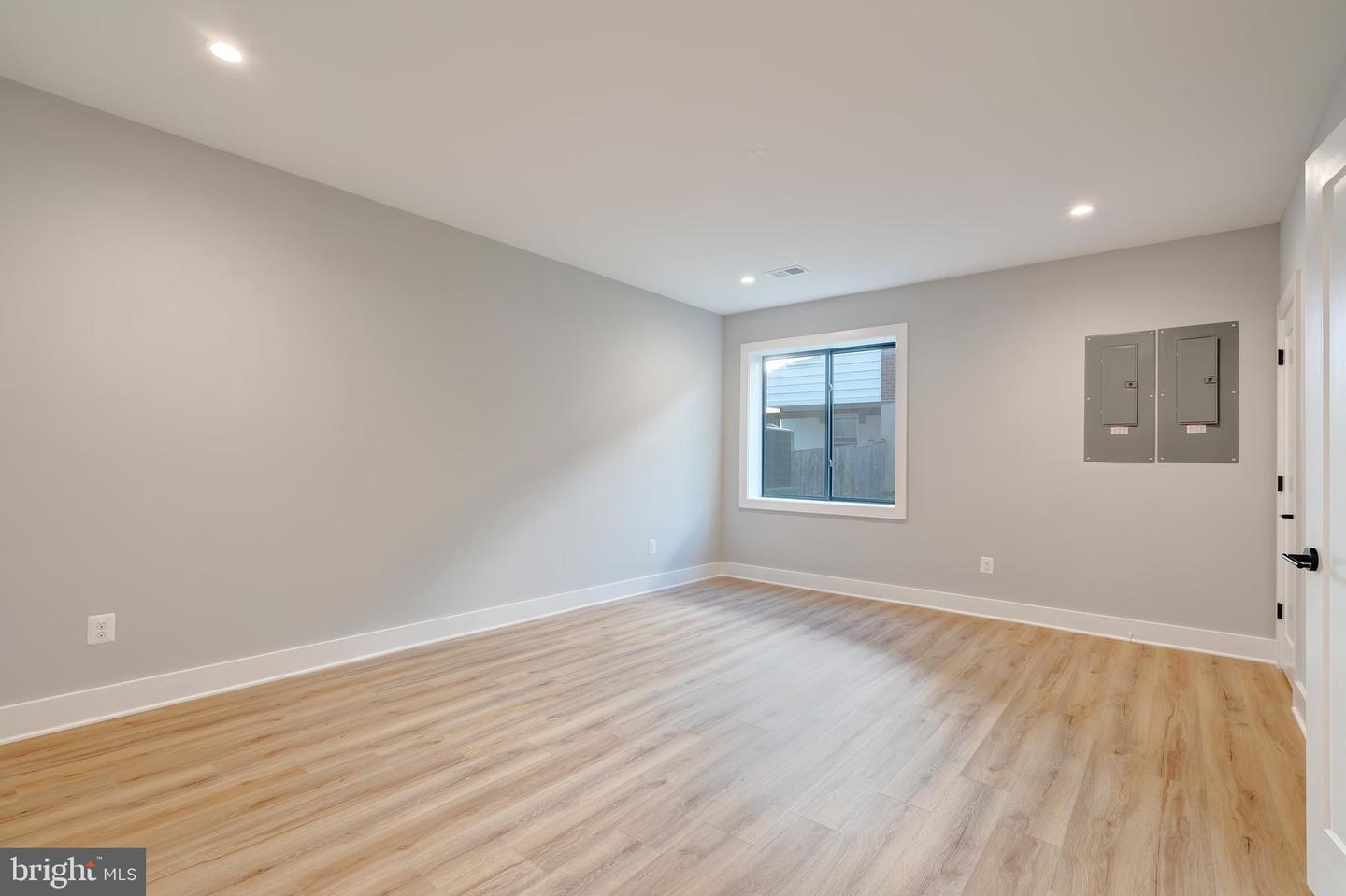 2118 GREENWICH ST, FALLS CHURCH, Virginia 22043, 7 Bedrooms Bedrooms, ,7 BathroomsBathrooms,Residential,For sale,2118 GREENWICH ST,VAFX2275524 MLS # VAFX2275524 2118 GREENWICH ST, FALLS CHURCH, Virginia 22043, 7 Bedrooms Bedrooms, ,7 BathroomsBathrooms,Residential,For sale,2118 GREENWICH ST,VAFX2275524 MLS # VAFX2275524
