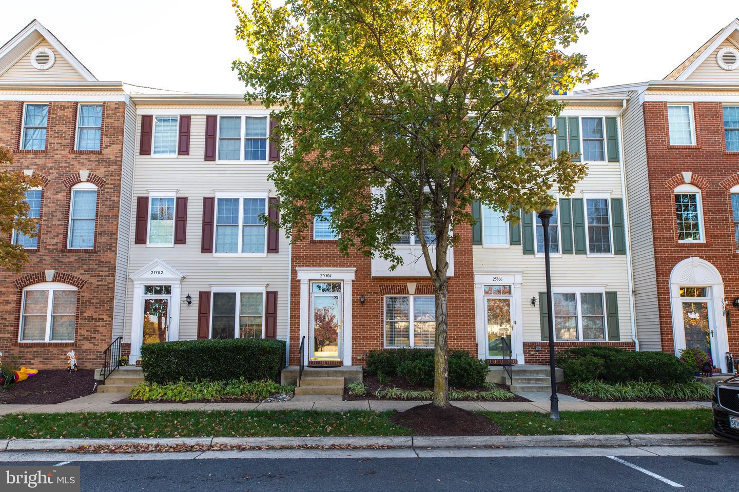 25304 SHIPLEY TER, CHANTILLY, Virginia 20152, 4 Bedrooms Bedrooms, ,3 BathroomsBathrooms,Residential,For sale,25304 SHIPLEY TER,VALO2109406 MLS # VALO2109406 25304 SHIPLEY TER, CHANTILLY, Virginia 20152, 4 Bedrooms Bedrooms, ,3 BathroomsBathrooms,Residential,For sale,25304 SHIPLEY TER,VALO2109406 MLS # VALO2109406
