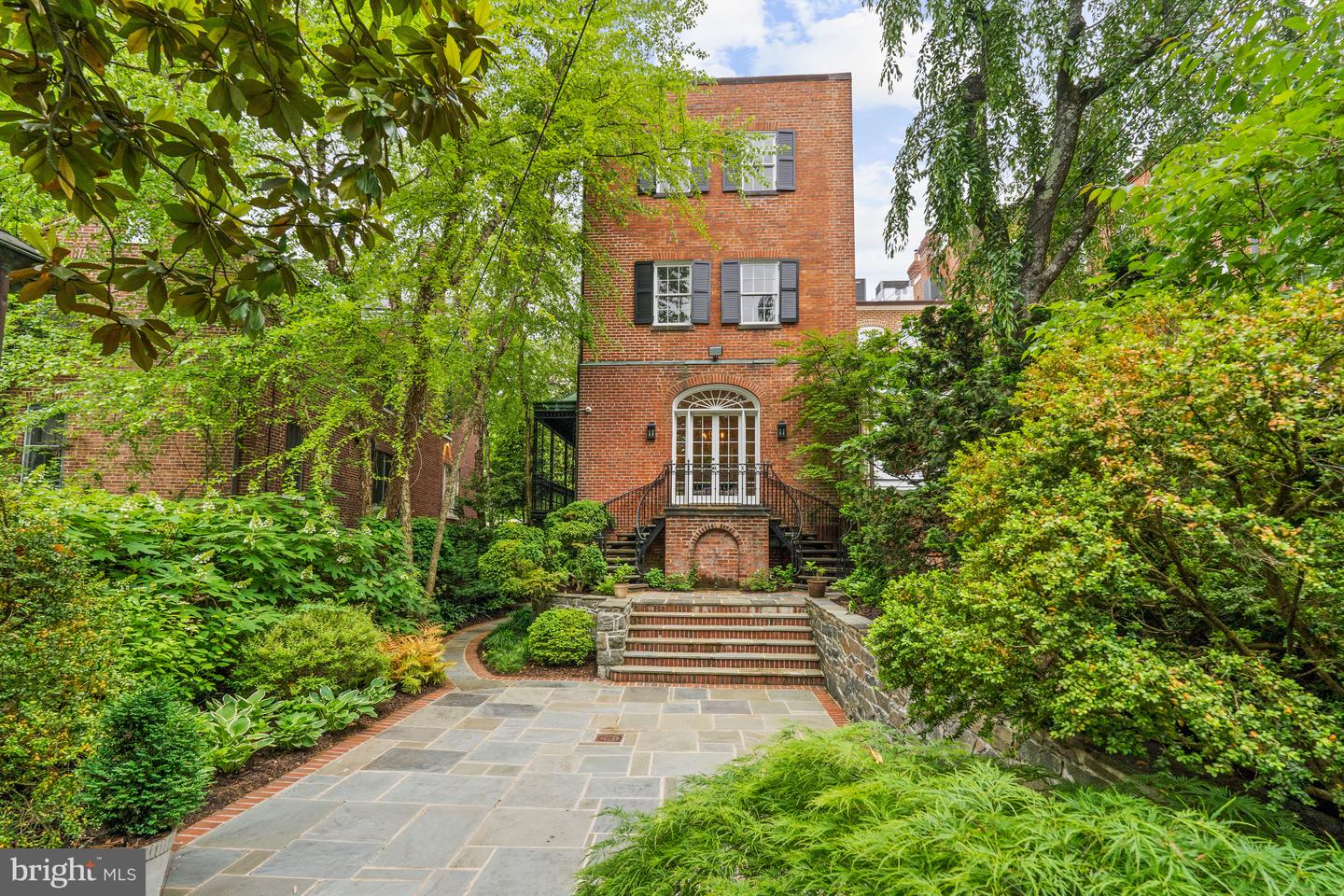 1671 31ST ST NW, WASHINGTON, District Of Columbia 20007, 6 Bedrooms Bedrooms, ,5 BathroomsBathrooms,Residential,For sale,1671 31ST ST NW,DCDC2228162 MLS # DCDC2228162 1671 31ST ST NW, WASHINGTON, District Of Columbia 20007, 6 Bedrooms Bedrooms, ,5 BathroomsBathrooms,Residential,For sale,1671 31ST ST NW,DCDC2228162 MLS # DCDC2228162