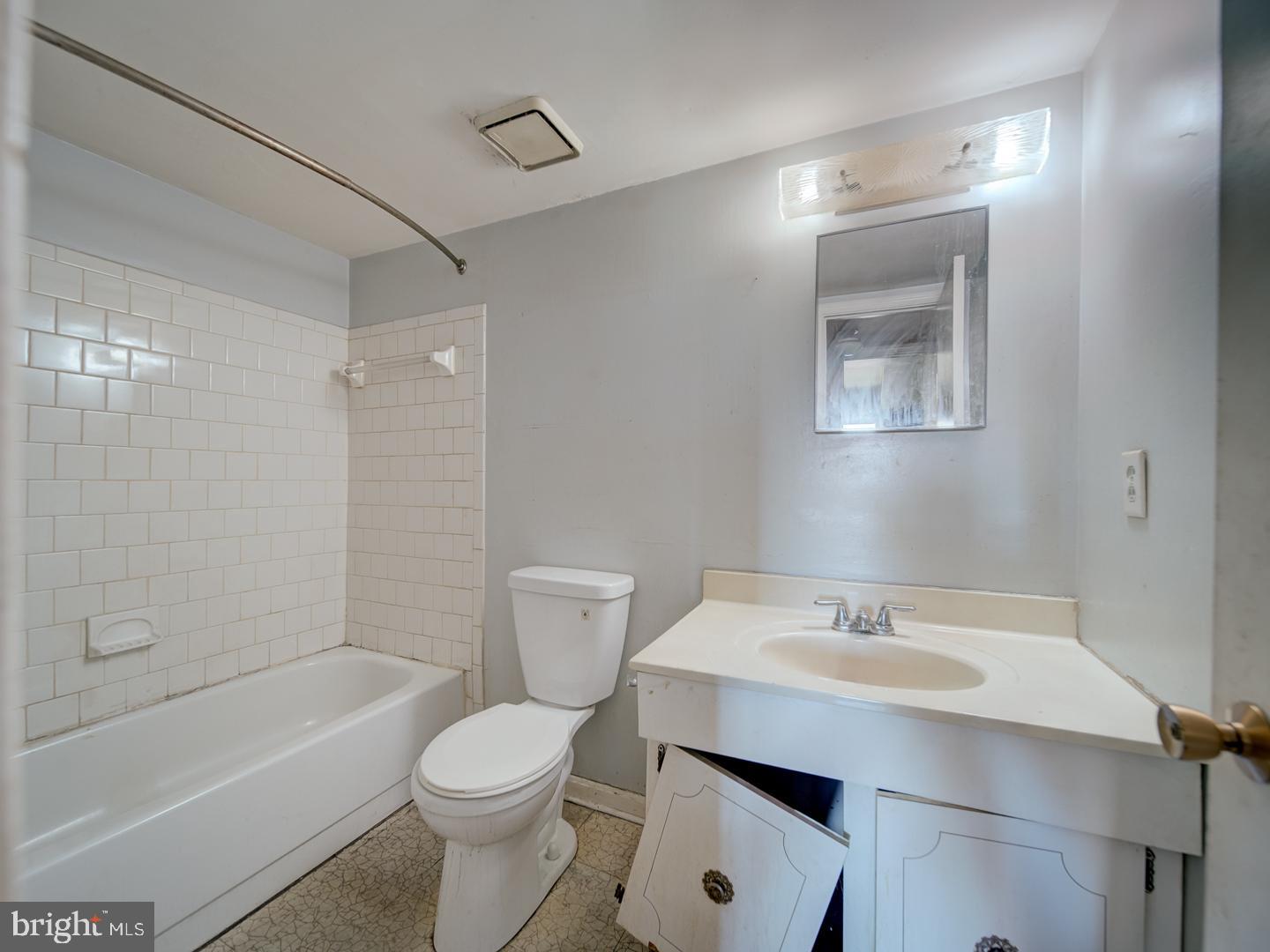 3459 SUMMIT CT NE #3459, WASHINGTON, District Of Columbia 20018, 2 Bedrooms Bedrooms, ,2 BathroomsBathrooms,Residential,For sale,3459 SUMMIT CT NE #3459,DCDC2228210 MLS # DCDC2228210 3459 SUMMIT CT NE #3459, WASHINGTON, District Of Columbia 20018, 2 Bedrooms Bedrooms, ,2 BathroomsBathrooms,Residential,For sale,3459 SUMMIT CT NE #3459,DCDC2228210 MLS # DCDC2228210