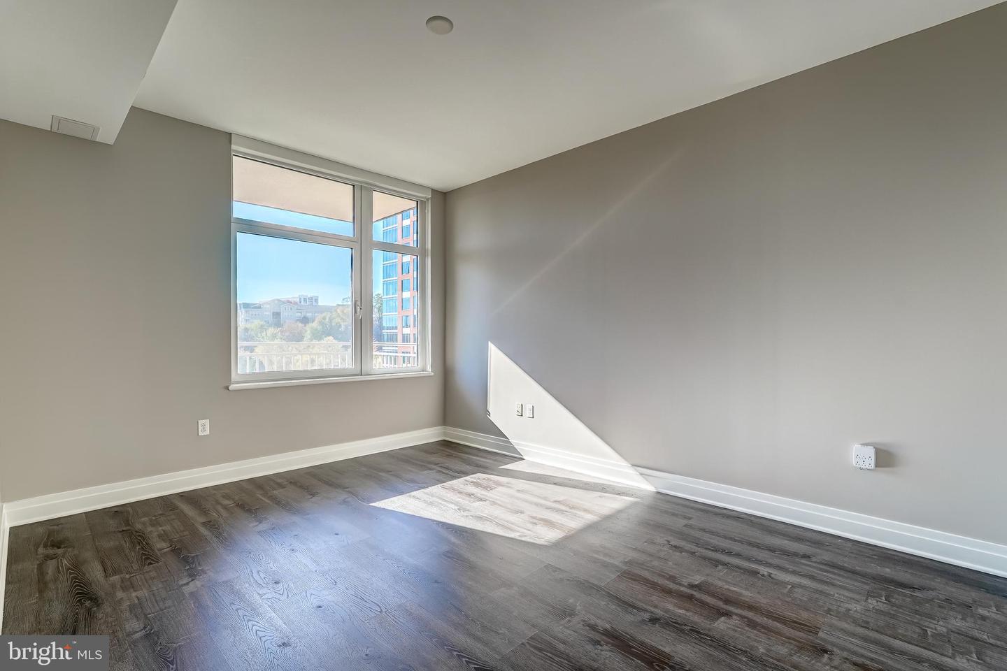 8220 CRESTWOOD HEIGHTS DR #708, MCLEAN, Virginia 22102, 2 Bedrooms Bedrooms, ,2 BathroomsBathrooms,Residential,For sale,8220 CRESTWOOD HEIGHTS DR #708,VAFX2275578 MLS # VAFX2275578 8220 CRESTWOOD HEIGHTS DR #708, MCLEAN, Virginia 22102, 2 Bedrooms Bedrooms, ,2 BathroomsBathrooms,Residential,For sale,8220 CRESTWOOD HEIGHTS DR #708,VAFX2275578 MLS # VAFX2275578