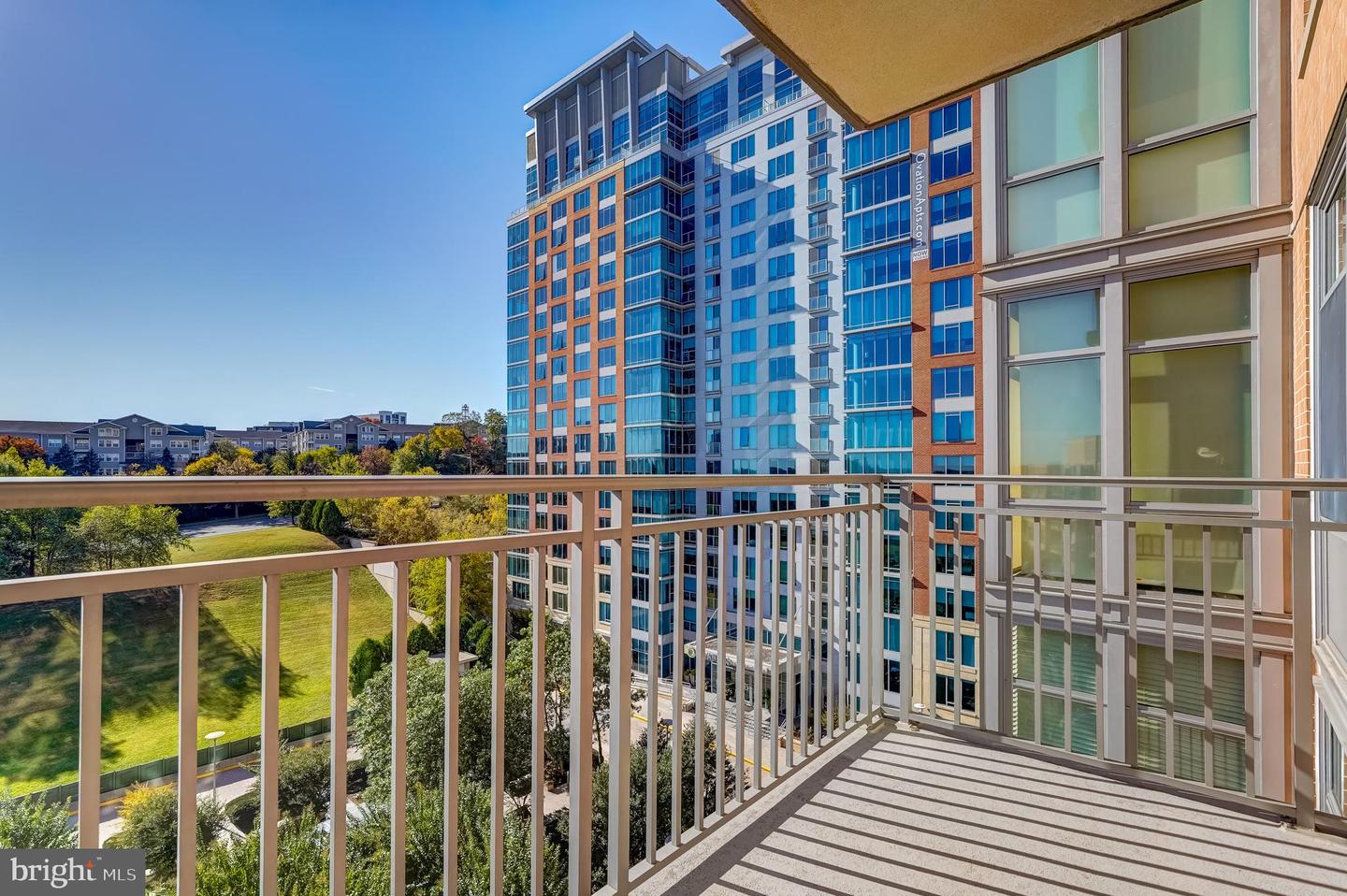 8220 CRESTWOOD HEIGHTS DR #708, MCLEAN, Virginia 22102, 2 Bedrooms Bedrooms, ,2 BathroomsBathrooms,Residential,For sale,8220 CRESTWOOD HEIGHTS DR #708,VAFX2275578 MLS # VAFX2275578 8220 CRESTWOOD HEIGHTS DR #708, MCLEAN, Virginia 22102, 2 Bedrooms Bedrooms, ,2 BathroomsBathrooms,Residential,For sale,8220 CRESTWOOD HEIGHTS DR #708,VAFX2275578 MLS # VAFX2275578