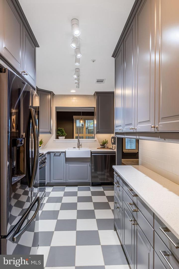 7702 HAYNES POINT WAY #2005, ALEXANDRIA, Virginia 22315, 2 Bedrooms Bedrooms, ,2 BathroomsBathrooms,Residential,For sale,7702 HAYNES POINT WAY #2005,VAFX2275806 MLS # VAFX2275806 7702 HAYNES POINT WAY #2005, ALEXANDRIA, Virginia 22315, 2 Bedrooms Bedrooms, ,2 BathroomsBathrooms,Residential,For sale,7702 HAYNES POINT WAY #2005,VAFX2275806 MLS # VAFX2275806