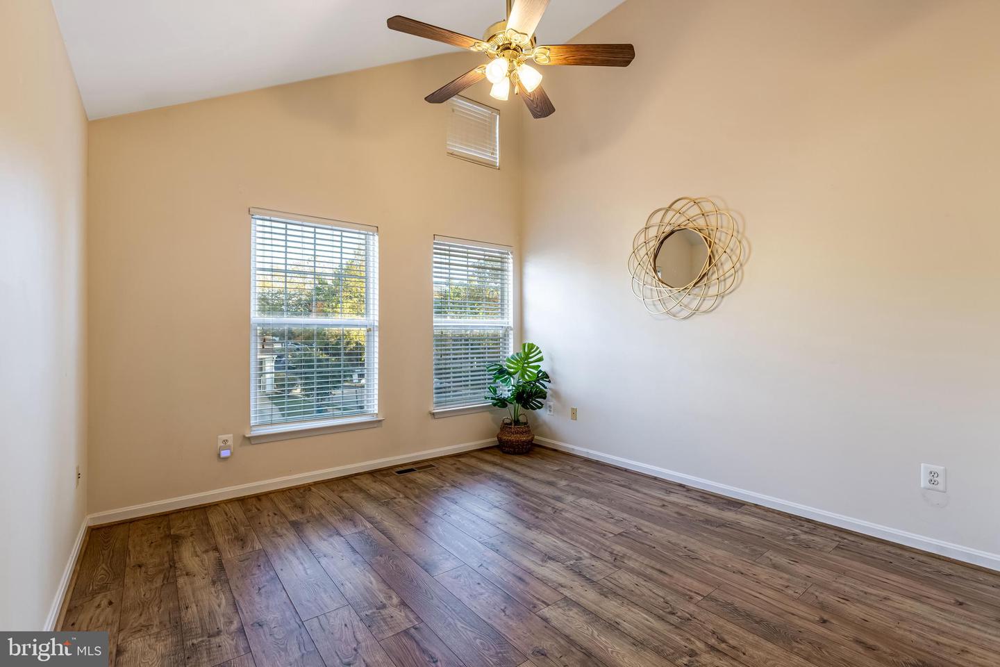 7702 HAYNES POINT WAY #2005, ALEXANDRIA, Virginia 22315, 2 Bedrooms Bedrooms, ,2 BathroomsBathrooms,Residential,For sale,7702 HAYNES POINT WAY #2005,VAFX2275806 MLS # VAFX2275806 7702 HAYNES POINT WAY #2005, ALEXANDRIA, Virginia 22315, 2 Bedrooms Bedrooms, ,2 BathroomsBathrooms,Residential,For sale,7702 HAYNES POINT WAY #2005,VAFX2275806 MLS # VAFX2275806