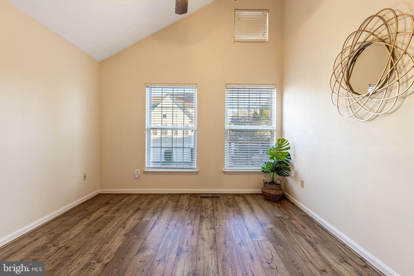 7702 HAYNES POINT WAY #2005, ALEXANDRIA, Virginia 22315, 2 Bedrooms Bedrooms, ,2 BathroomsBathrooms,Residential,For sale,7702 HAYNES POINT WAY #2005,VAFX2275806 MLS # VAFX2275806 7702 HAYNES POINT WAY #2005, ALEXANDRIA, Virginia 22315, 2 Bedrooms Bedrooms, ,2 BathroomsBathrooms,Residential,For sale,7702 HAYNES POINT WAY #2005,VAFX2275806 MLS # VAFX2275806