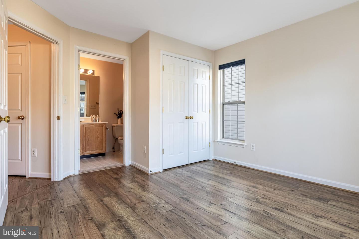 7702 HAYNES POINT WAY #2005, ALEXANDRIA, Virginia 22315, 2 Bedrooms Bedrooms, ,2 BathroomsBathrooms,Residential,For sale,7702 HAYNES POINT WAY #2005,VAFX2275806 MLS # VAFX2275806 7702 HAYNES POINT WAY #2005, ALEXANDRIA, Virginia 22315, 2 Bedrooms Bedrooms, ,2 BathroomsBathrooms,Residential,For sale,7702 HAYNES POINT WAY #2005,VAFX2275806 MLS # VAFX2275806
