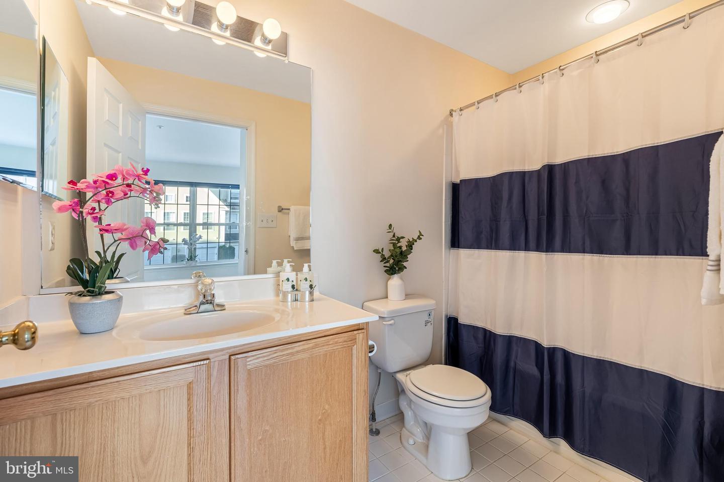 7702 HAYNES POINT WAY #2005, ALEXANDRIA, Virginia 22315, 2 Bedrooms Bedrooms, ,2 BathroomsBathrooms,Residential,For sale,7702 HAYNES POINT WAY #2005,VAFX2275806 MLS # VAFX2275806 7702 HAYNES POINT WAY #2005, ALEXANDRIA, Virginia 22315, 2 Bedrooms Bedrooms, ,2 BathroomsBathrooms,Residential,For sale,7702 HAYNES POINT WAY #2005,VAFX2275806 MLS # VAFX2275806