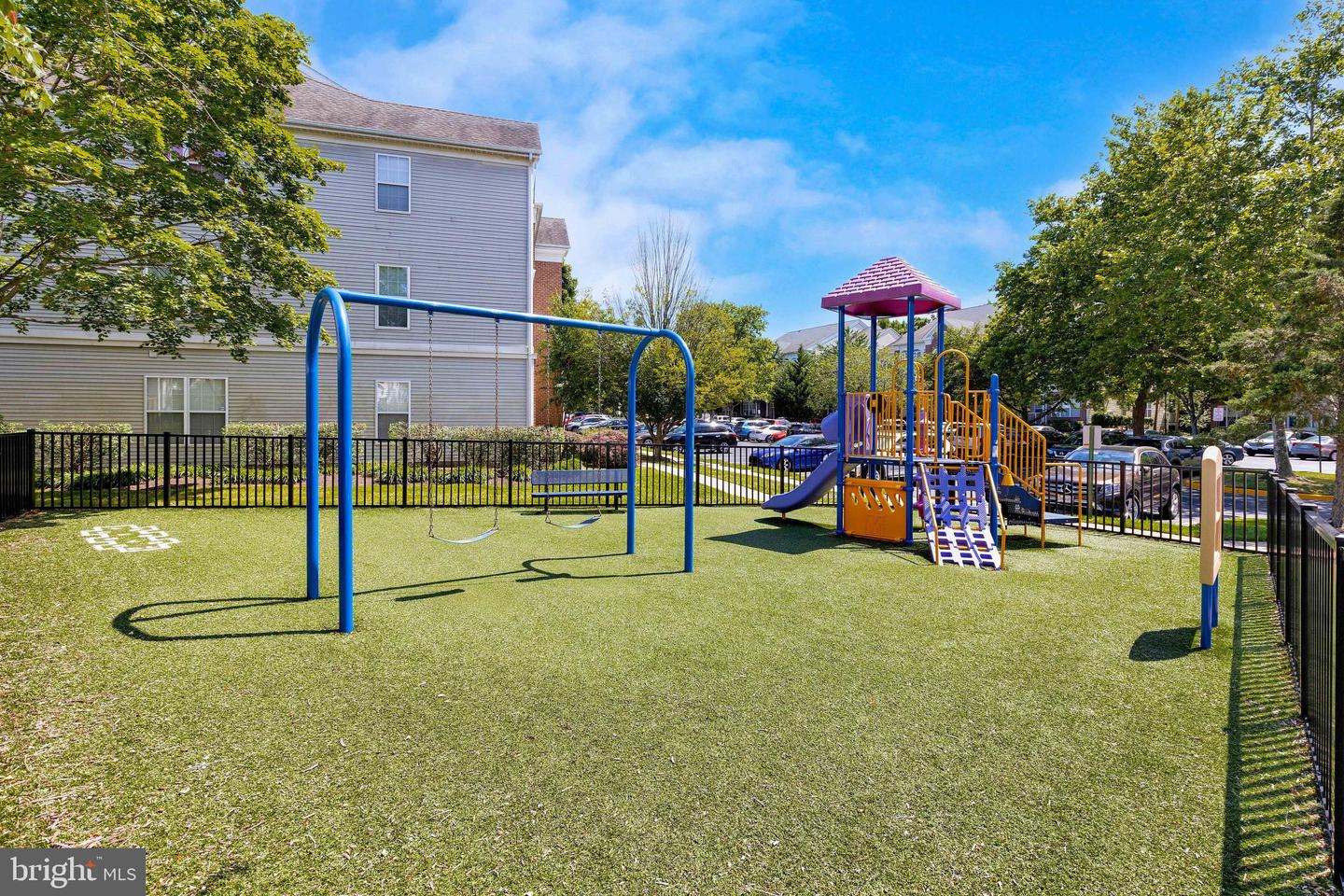 7702 HAYNES POINT WAY #2005, ALEXANDRIA, Virginia 22315, 2 Bedrooms Bedrooms, ,2 BathroomsBathrooms,Residential,For sale,7702 HAYNES POINT WAY #2005,VAFX2275806 MLS # VAFX2275806 7702 HAYNES POINT WAY #2005, ALEXANDRIA, Virginia 22315, 2 Bedrooms Bedrooms, ,2 BathroomsBathrooms,Residential,For sale,7702 HAYNES POINT WAY #2005,VAFX2275806 MLS # VAFX2275806